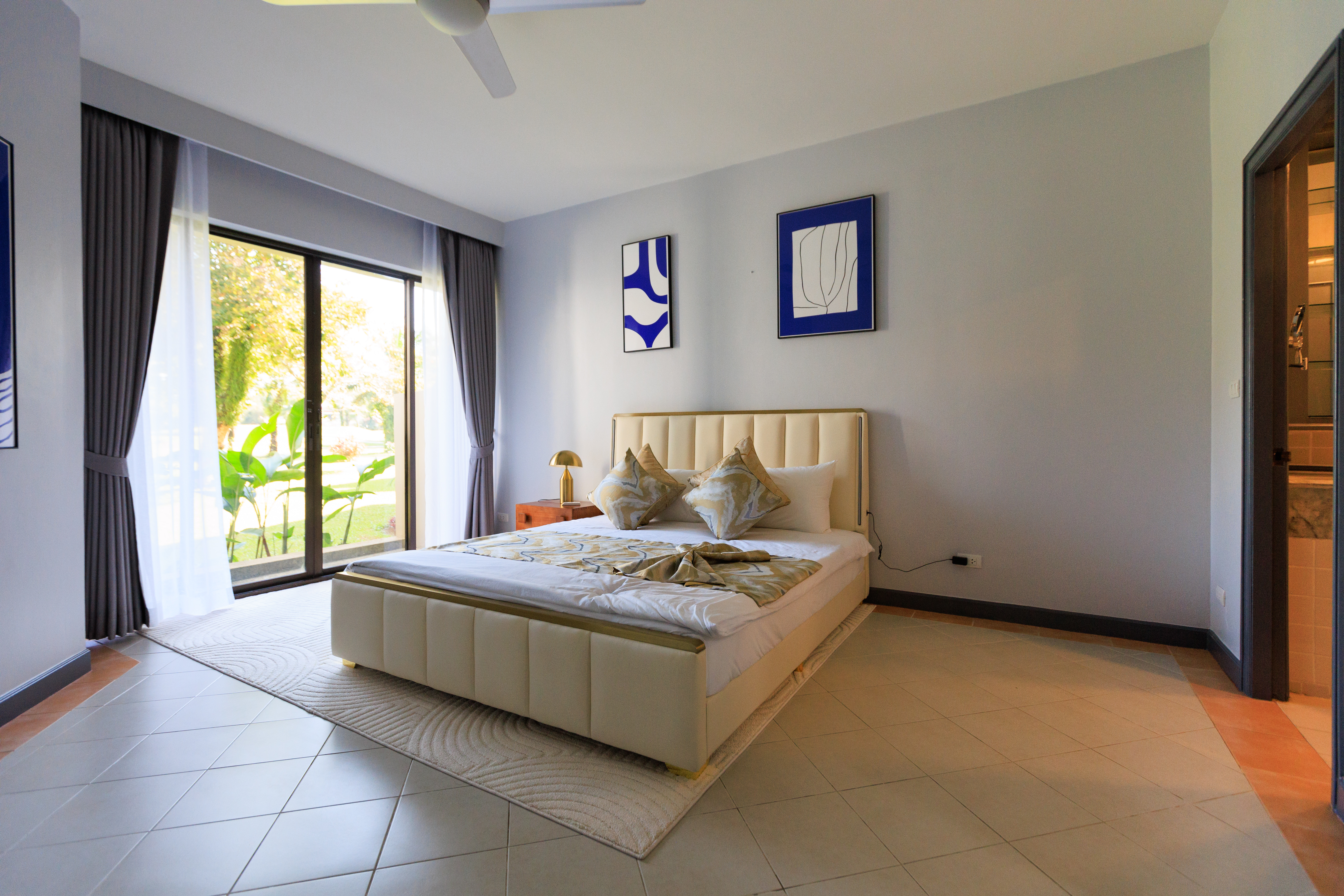 Property image - gallery 11