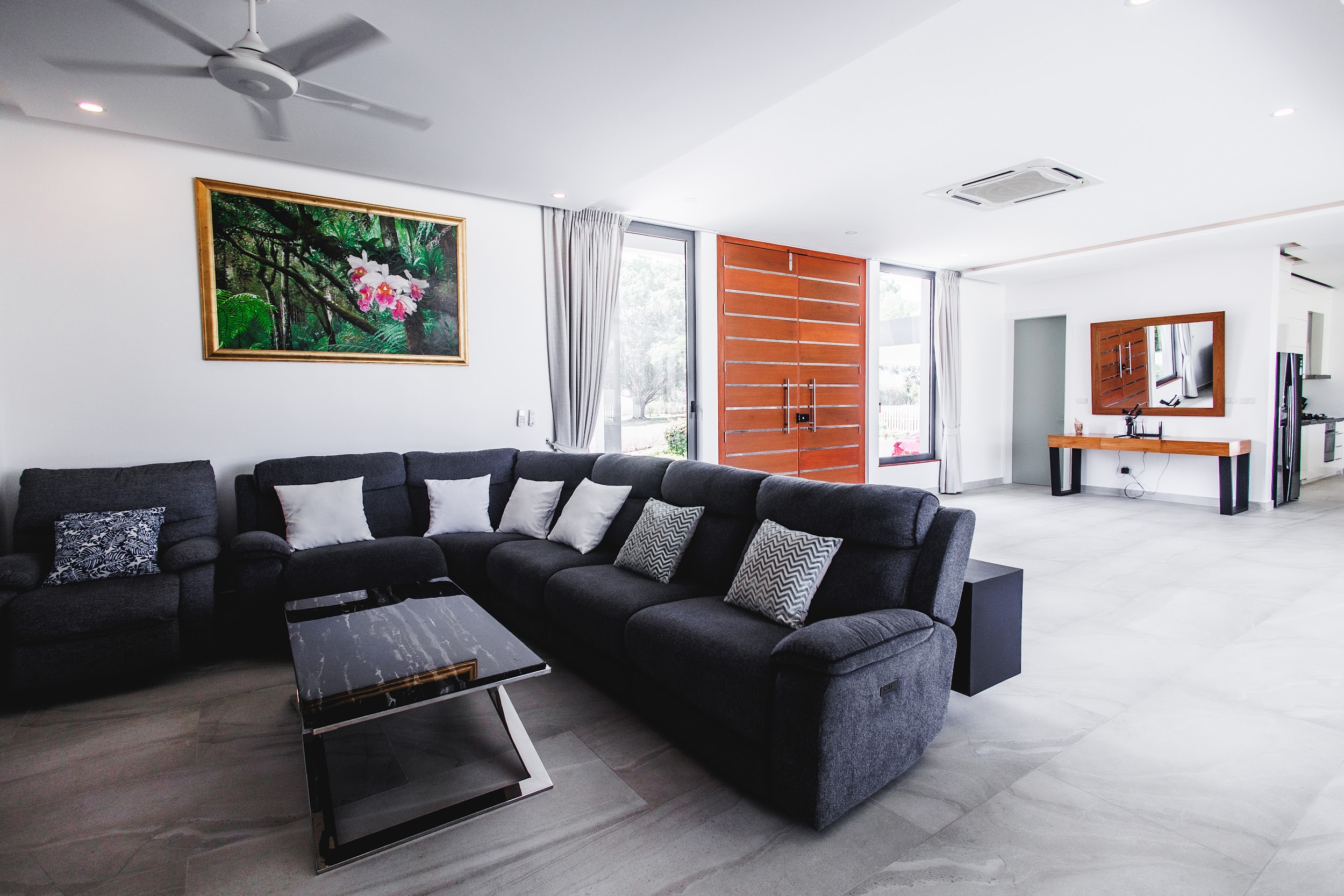 Property image - gallery 8