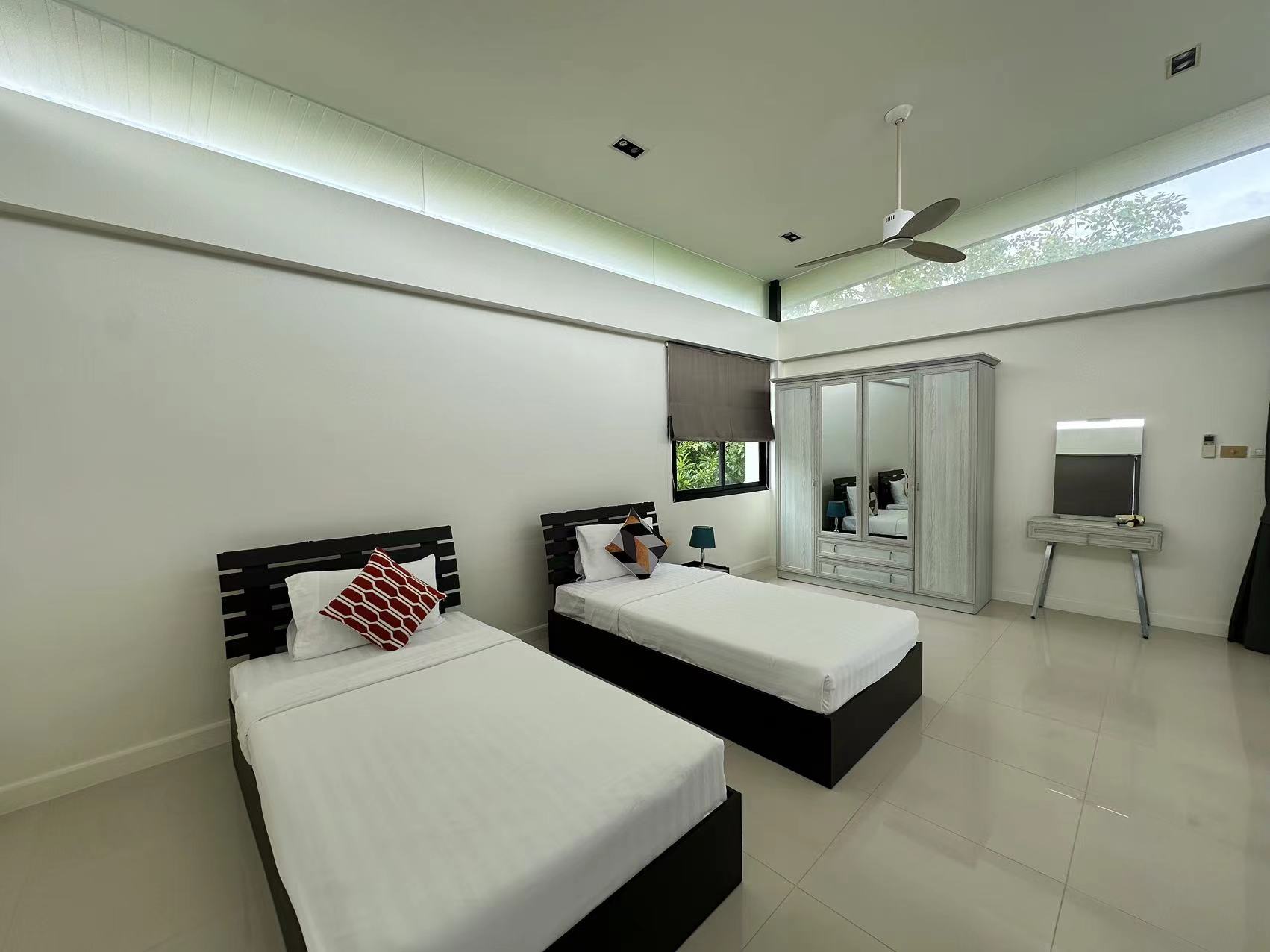 Property image - gallery 11