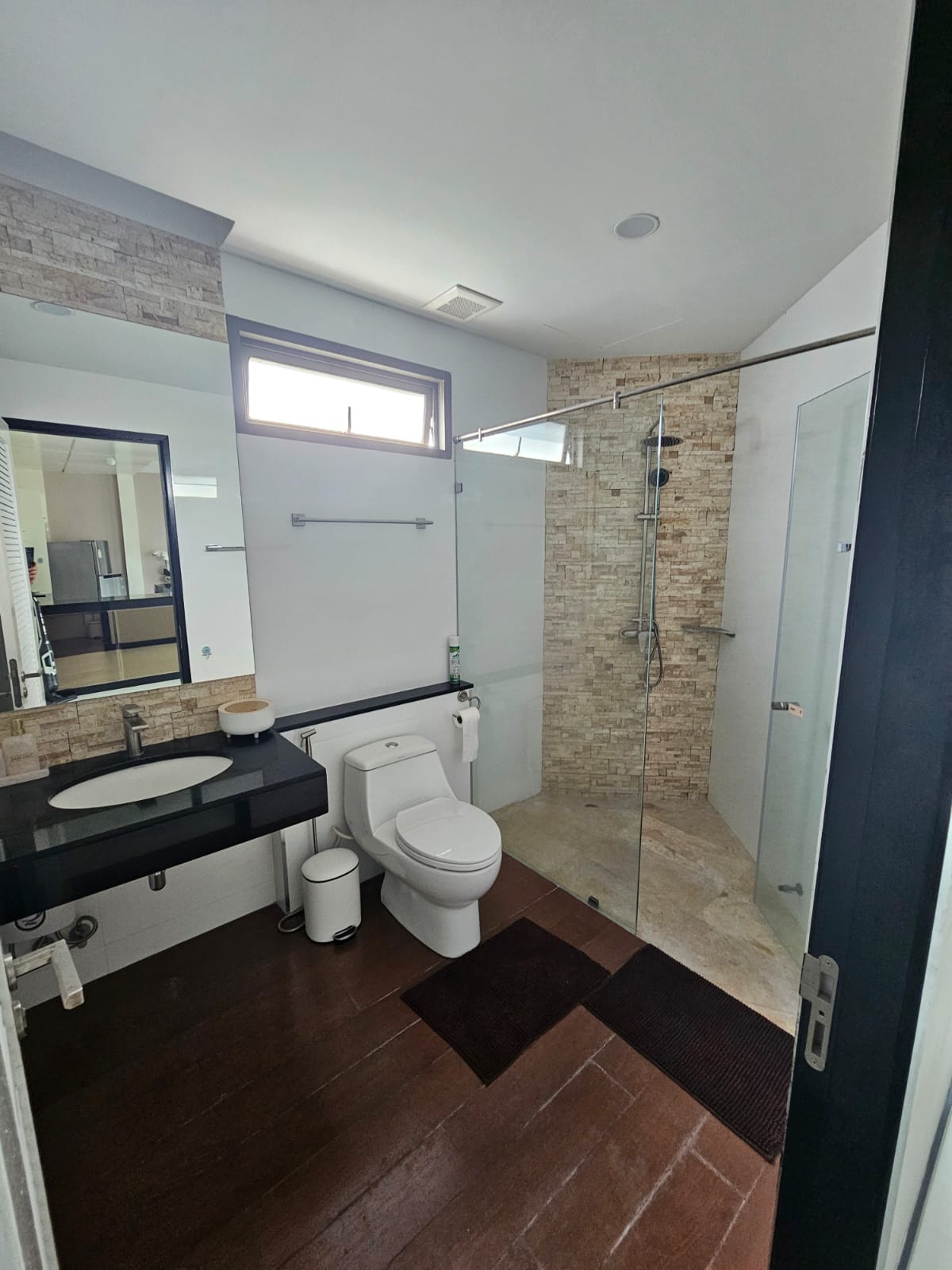 Property image - gallery 9