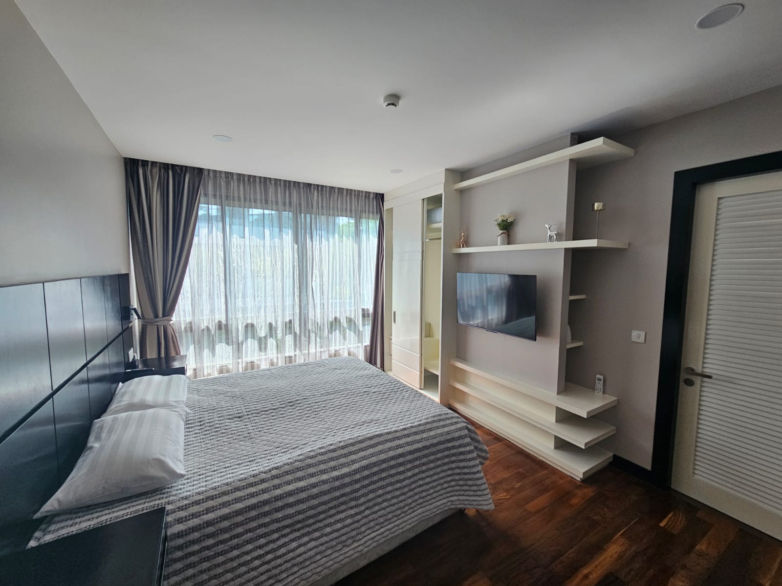 Property image - gallery 11