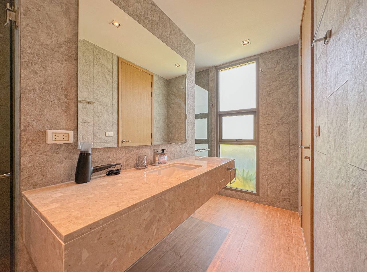 Property image - gallery 26