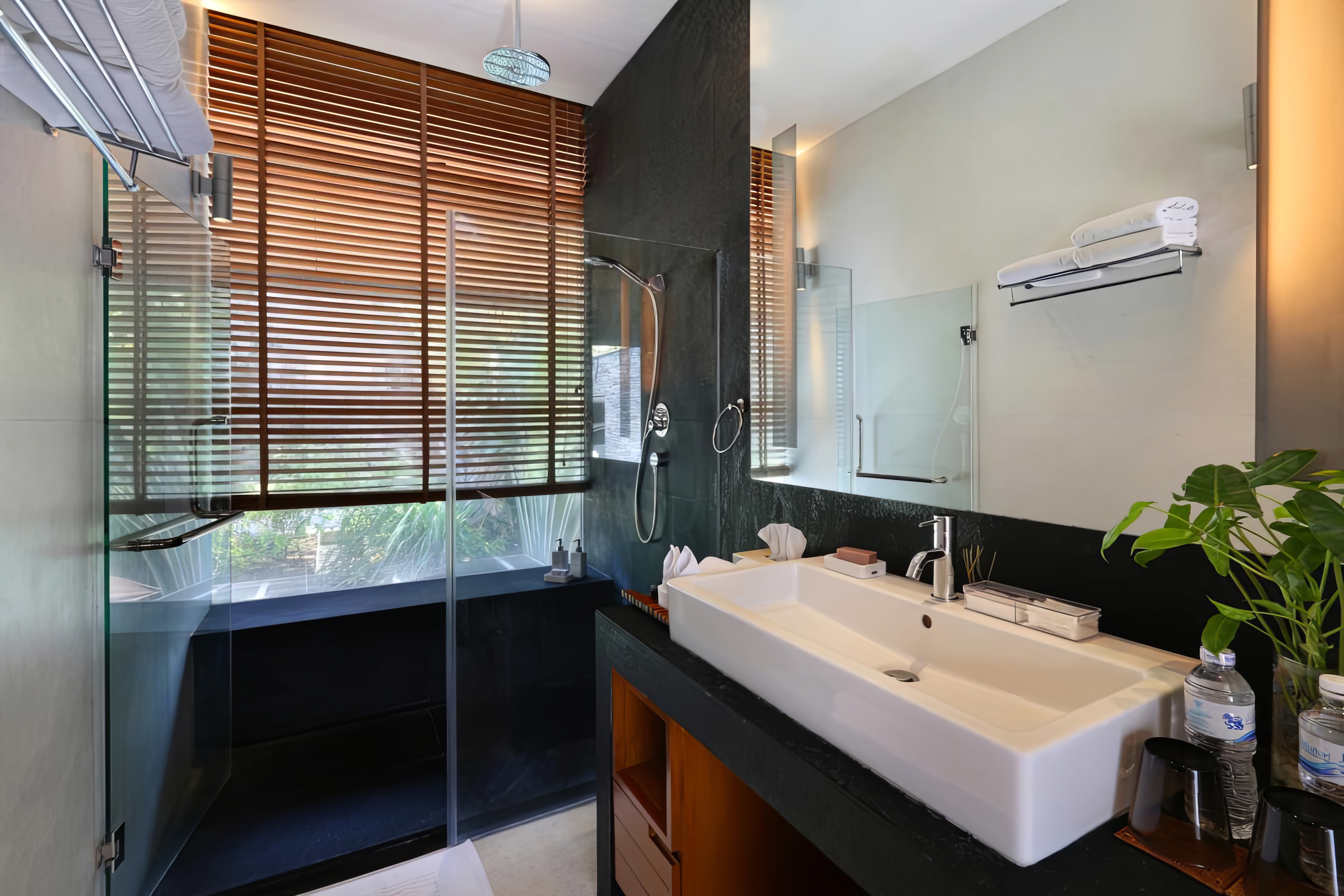 Property image - gallery 26