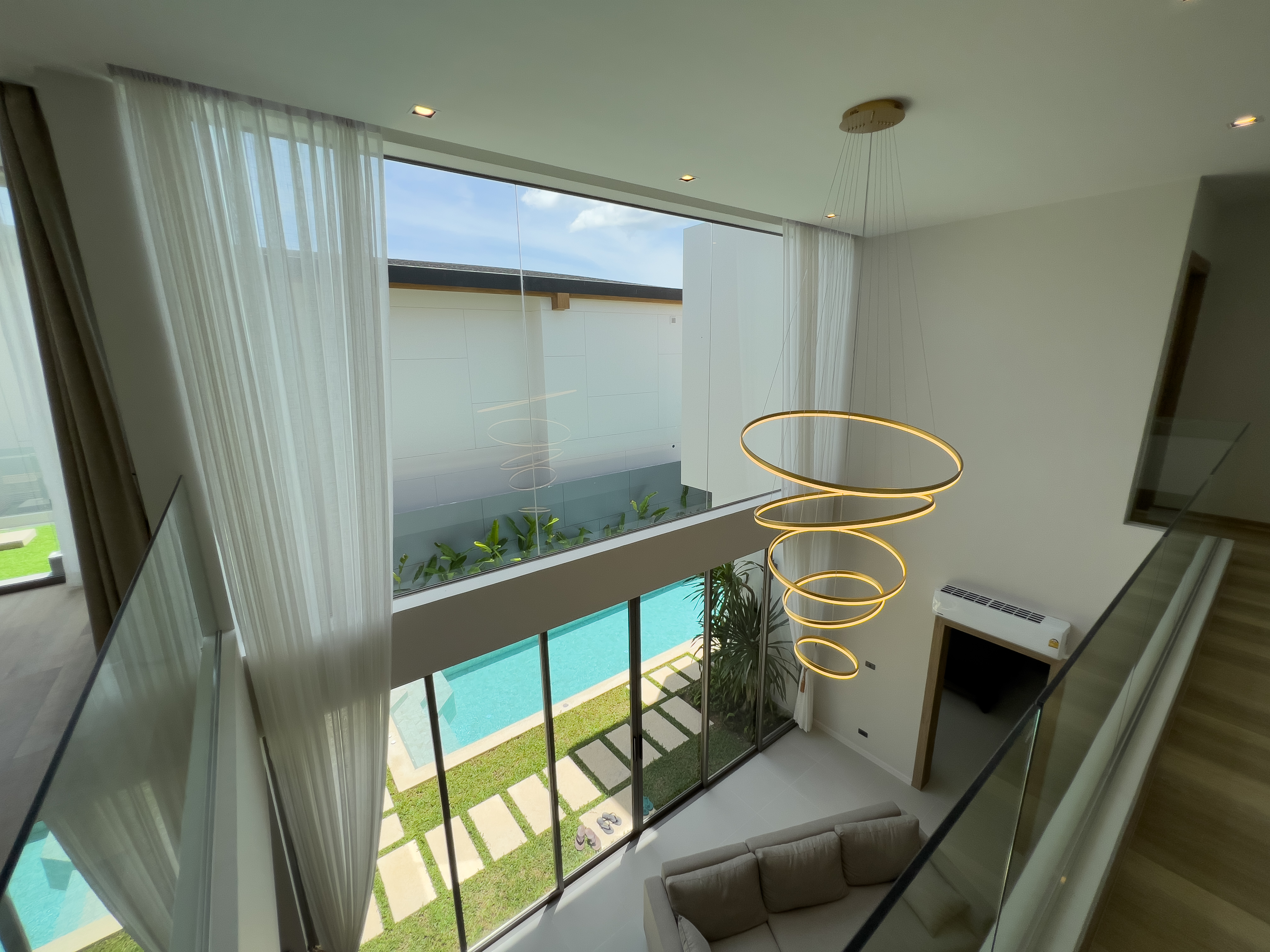 Property image - gallery 36