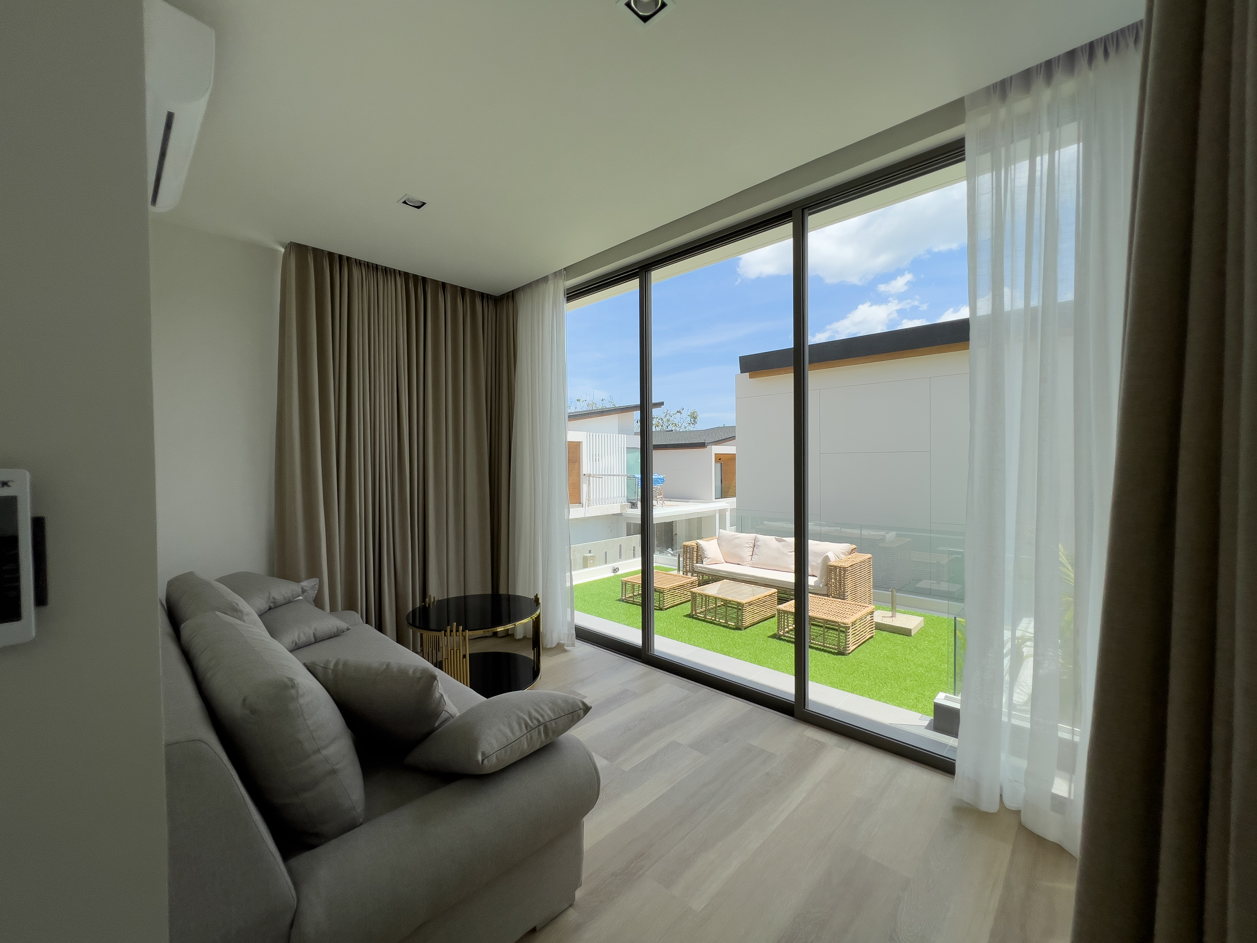 Property image - gallery 39