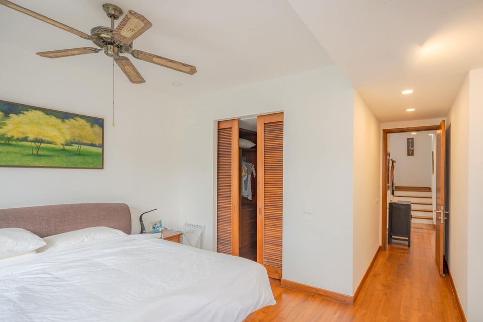 Property image - gallery 11