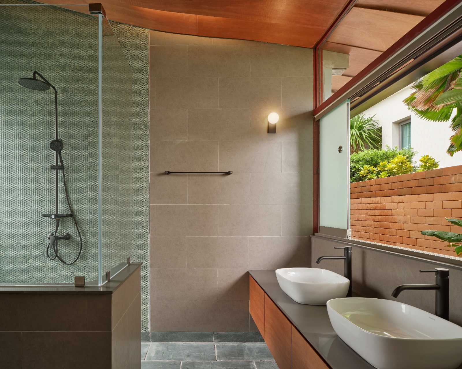 Property image - gallery 9