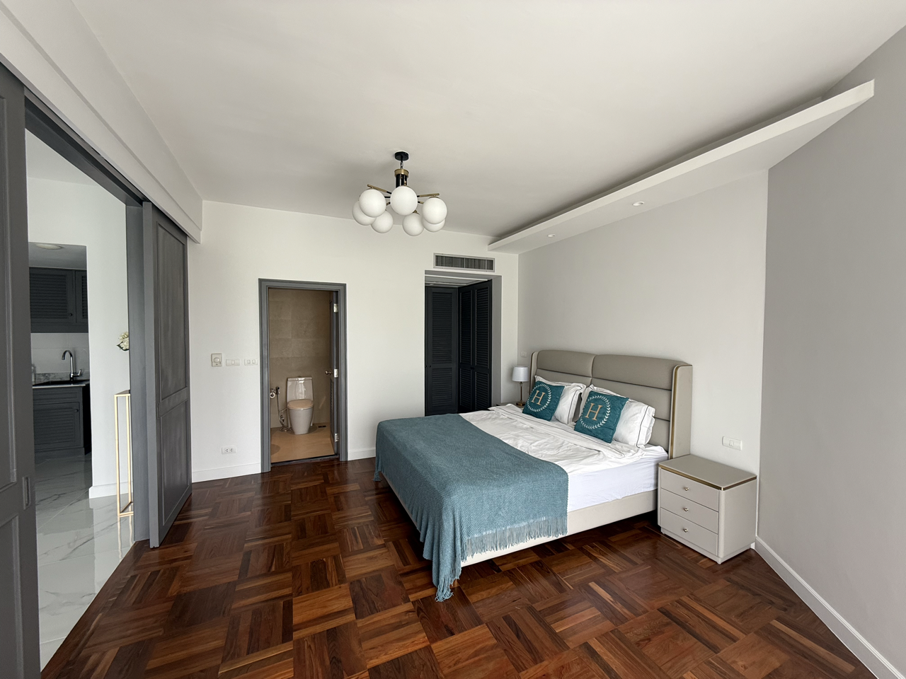 Property image - gallery 8