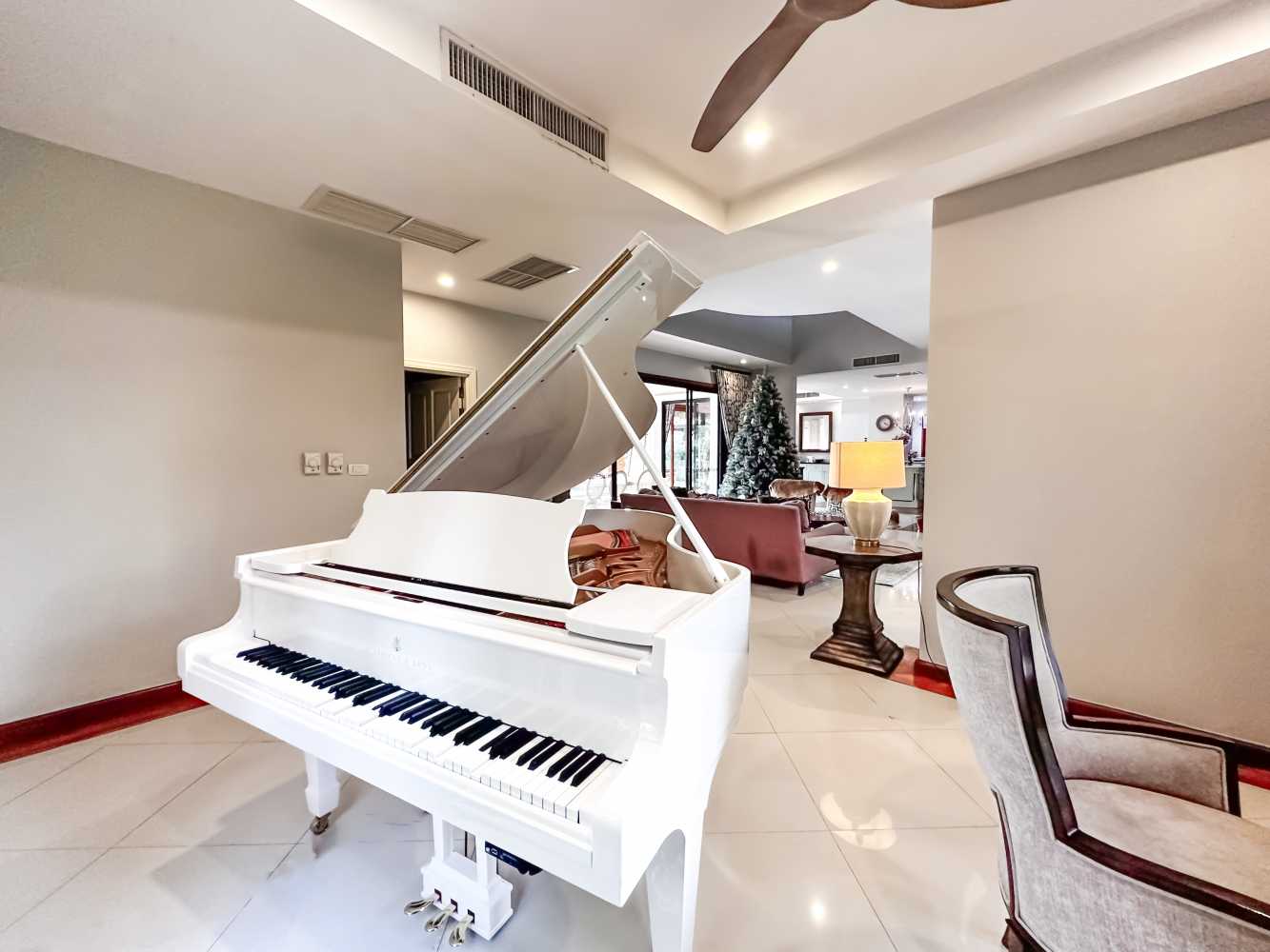 Property image - gallery 6