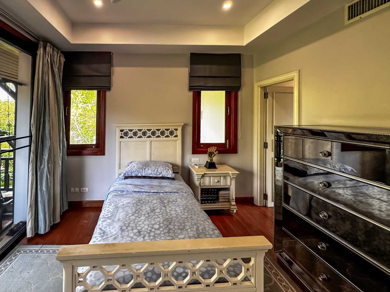 Property image - gallery 19