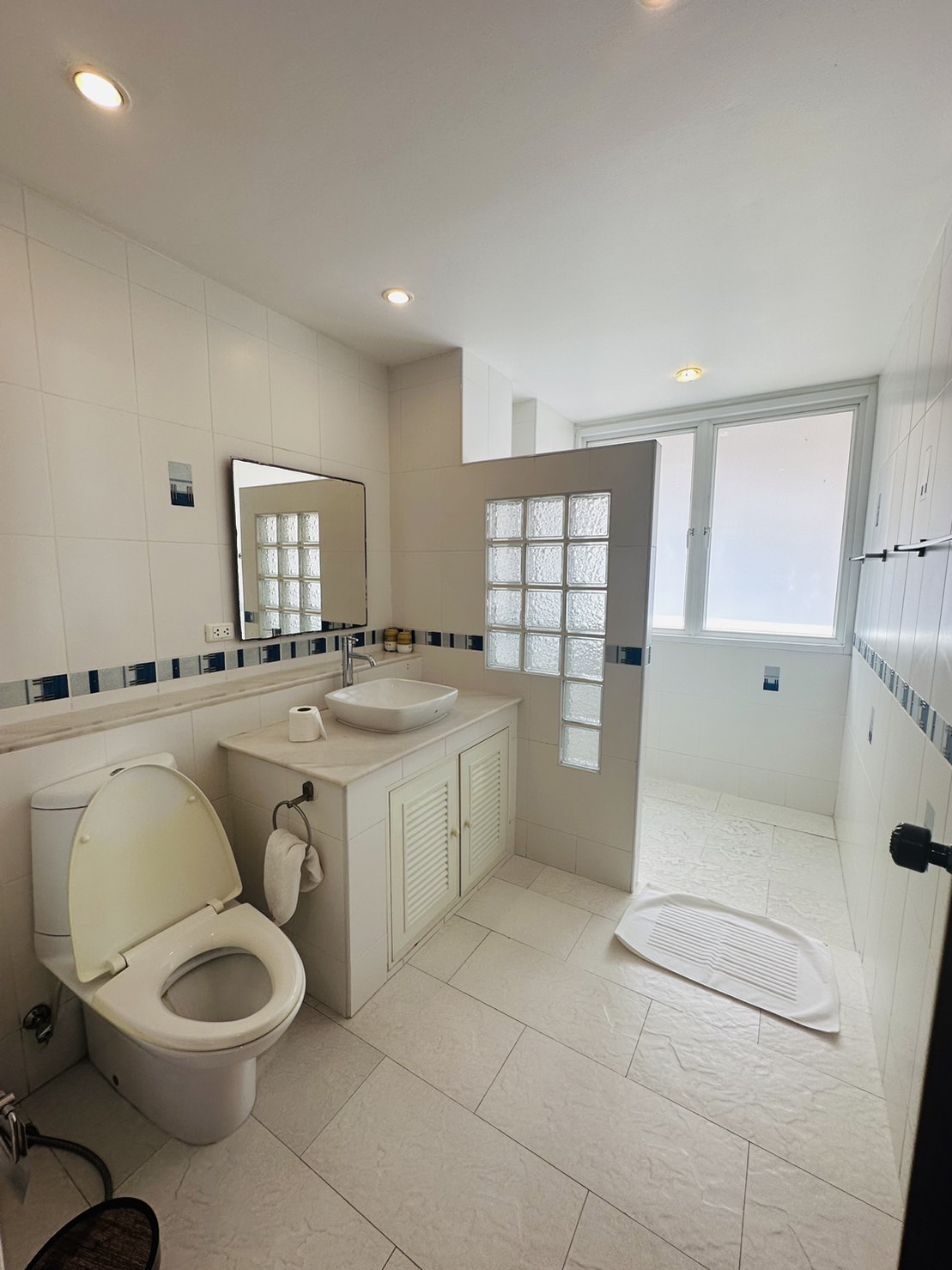 Property image - gallery 24