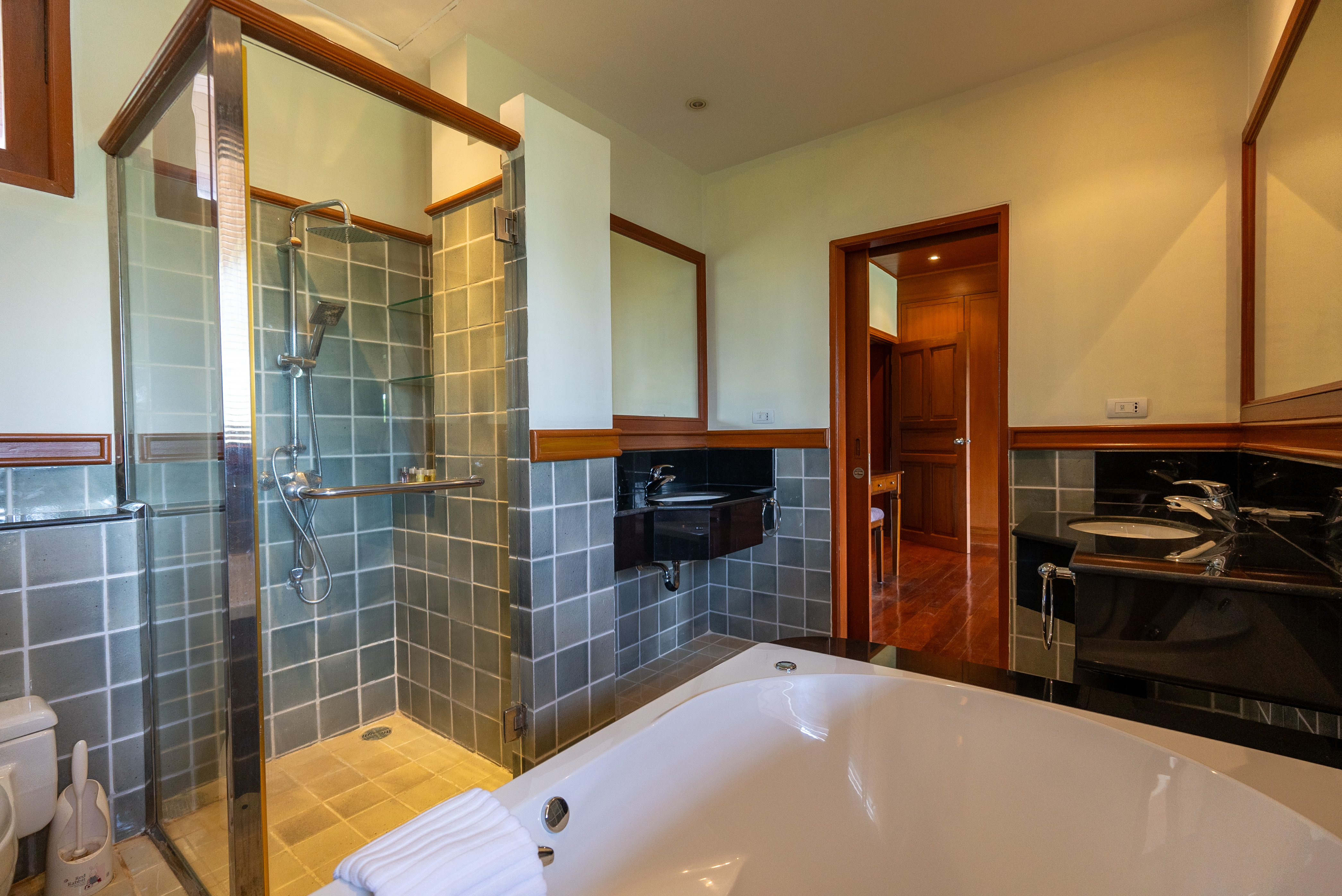 Property image - gallery 37