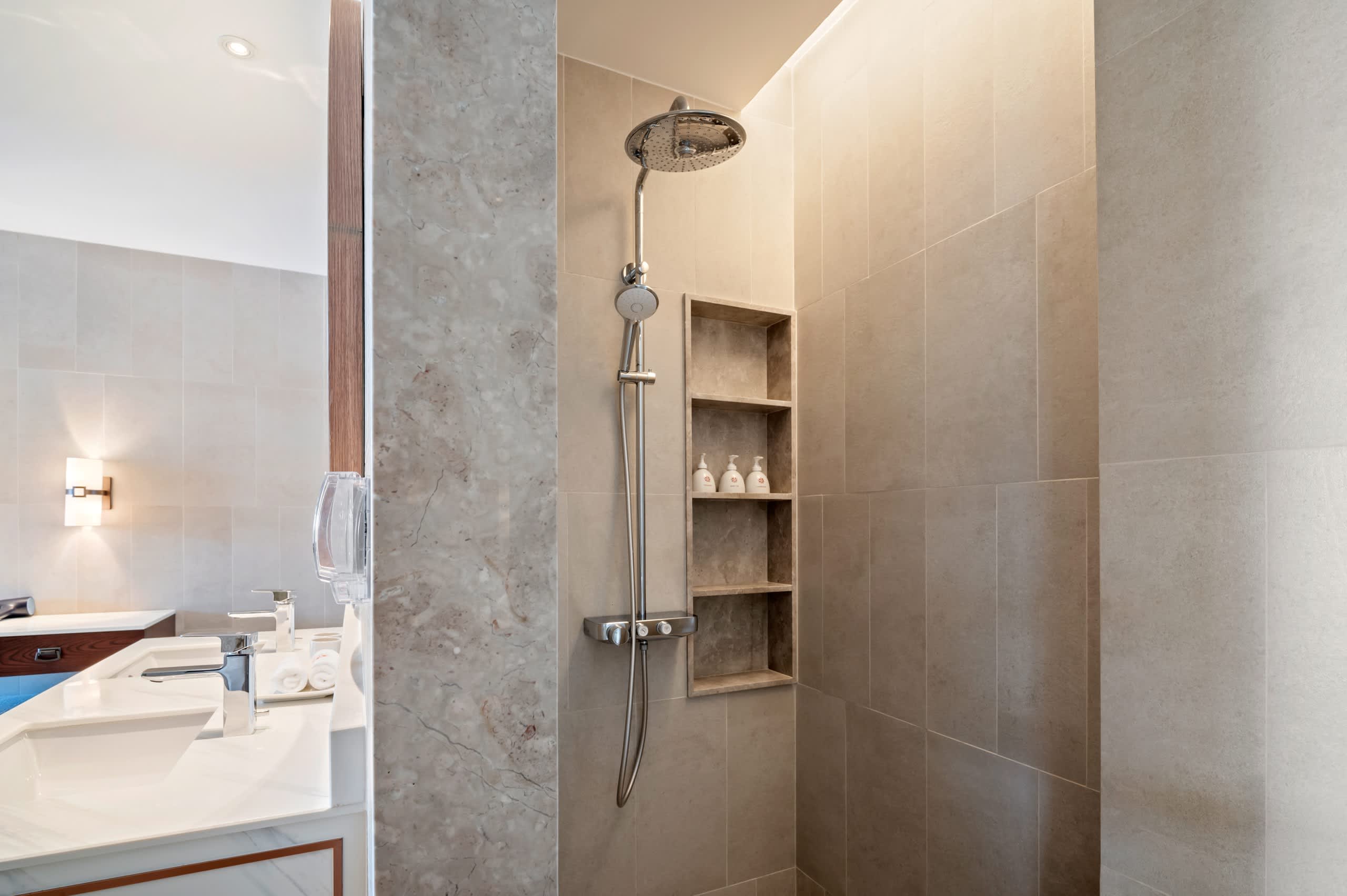 Property image - gallery 12