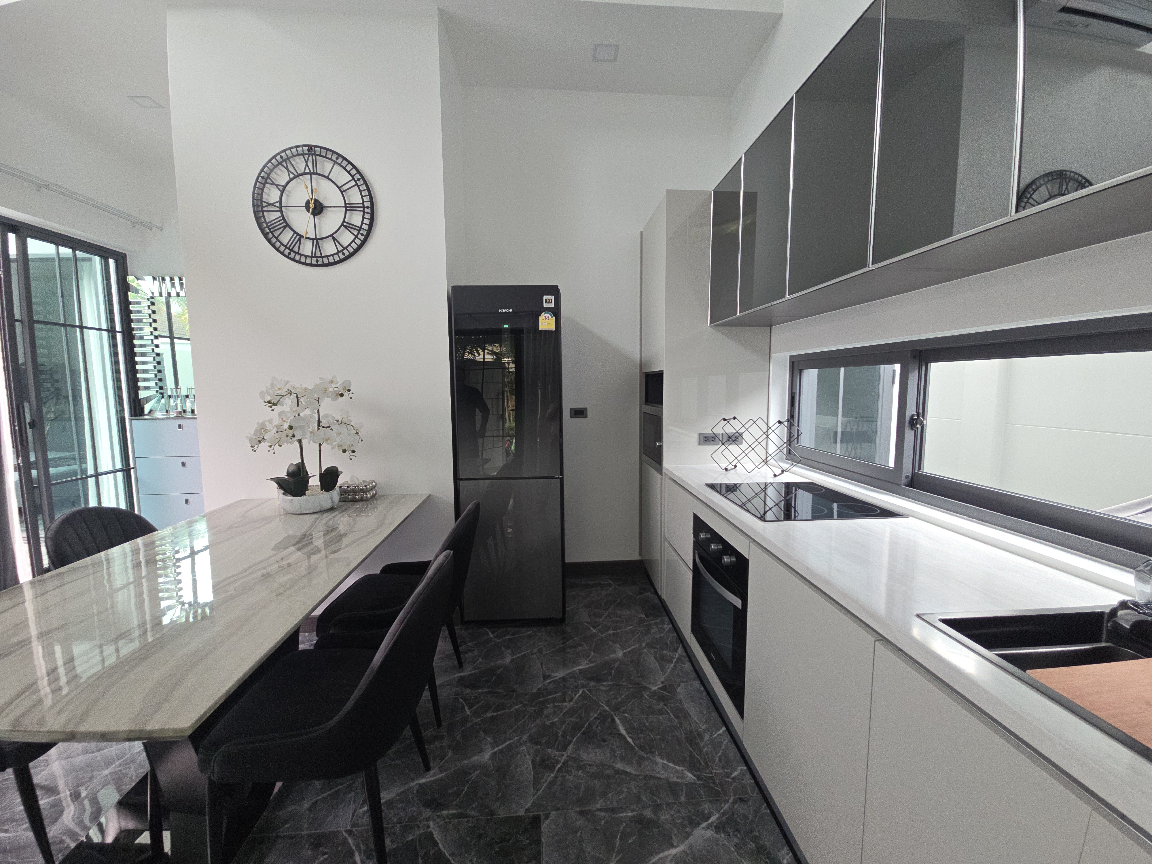 Property image - gallery 9