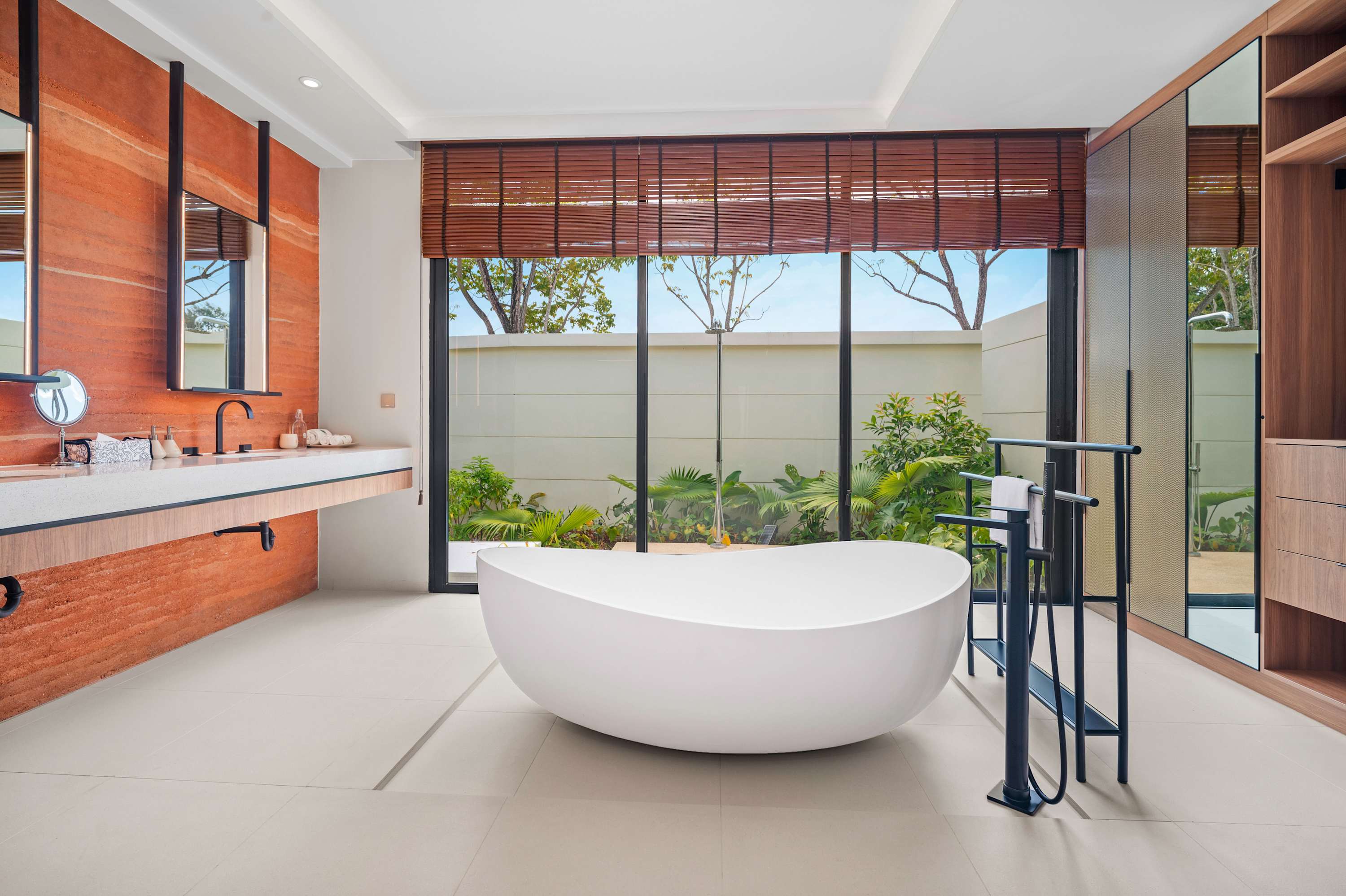 Property image - gallery 13