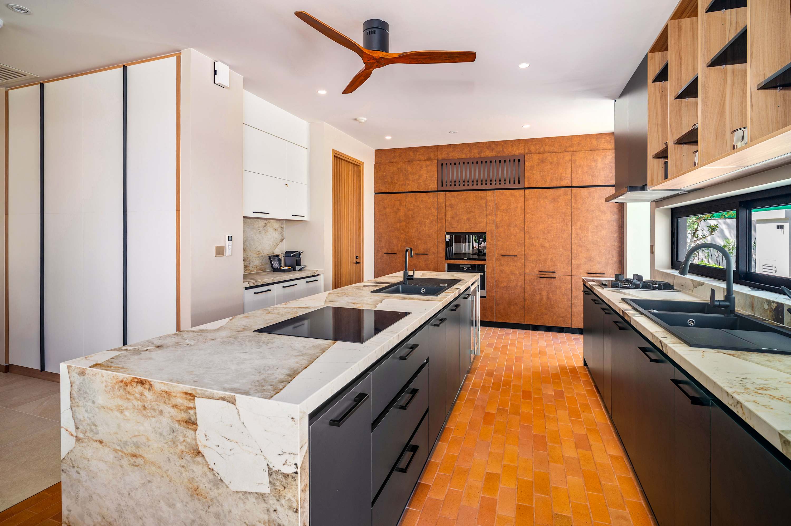 Property image - gallery 8