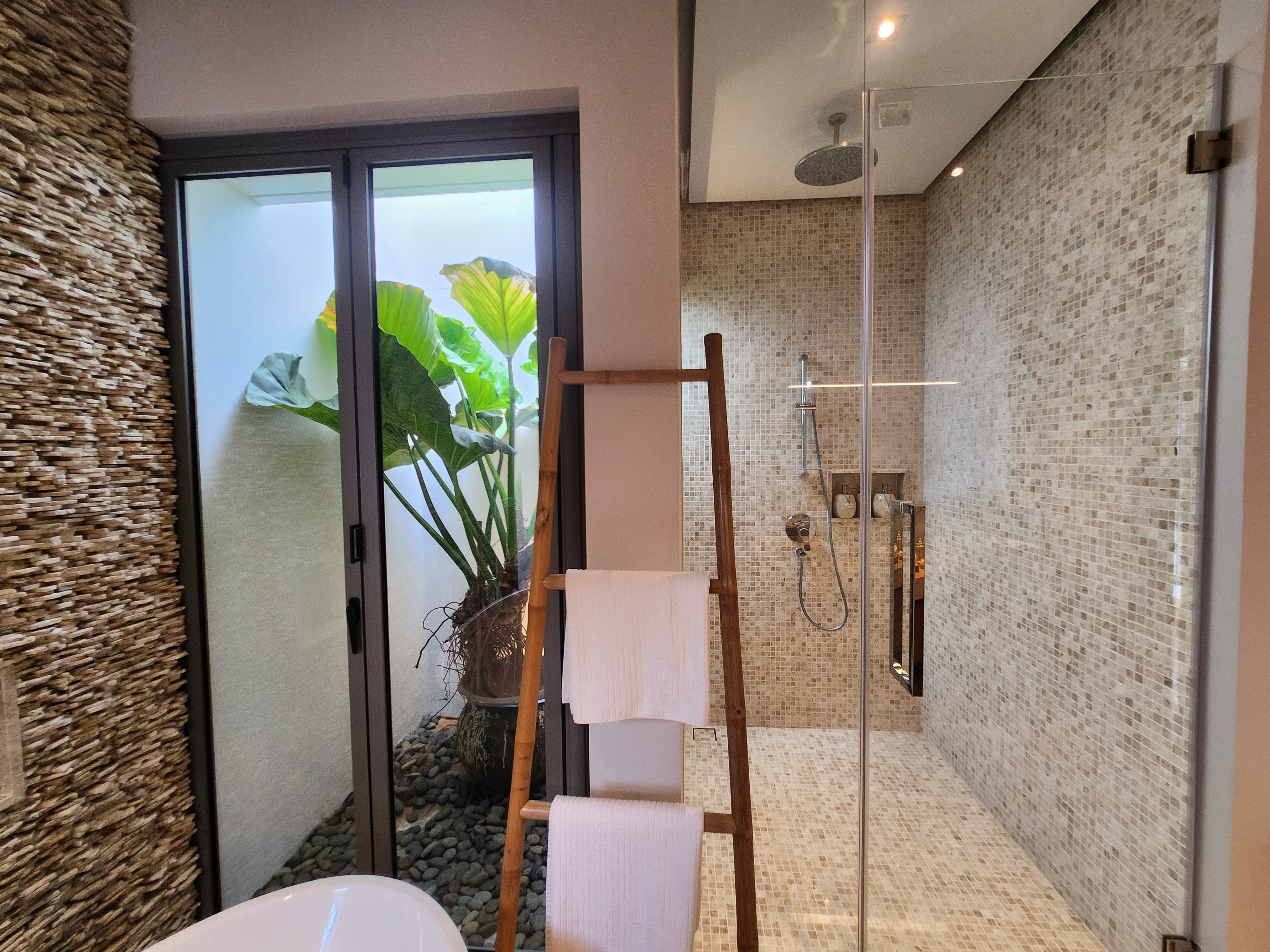 Property image - gallery 11