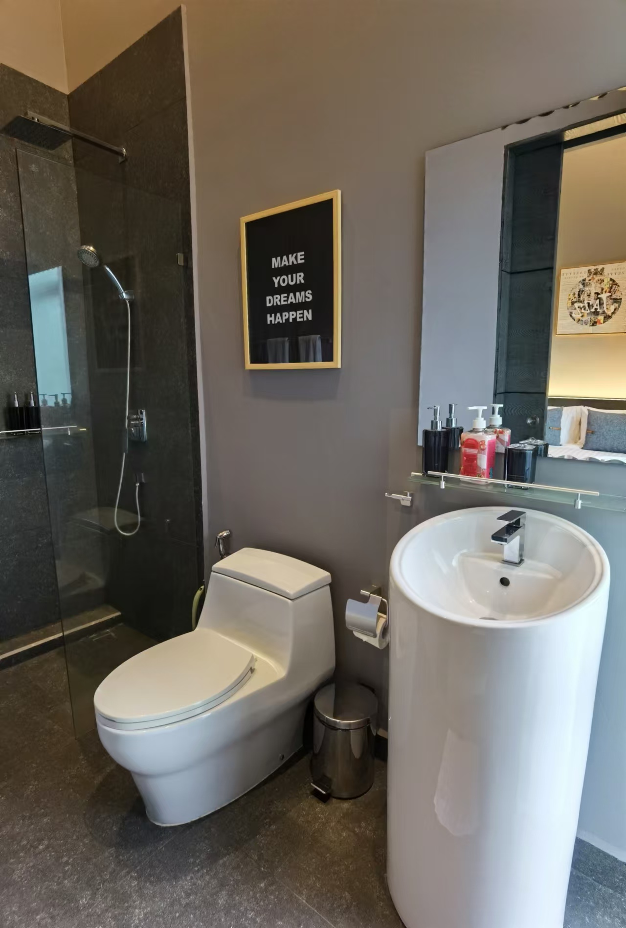 Property image - gallery 25