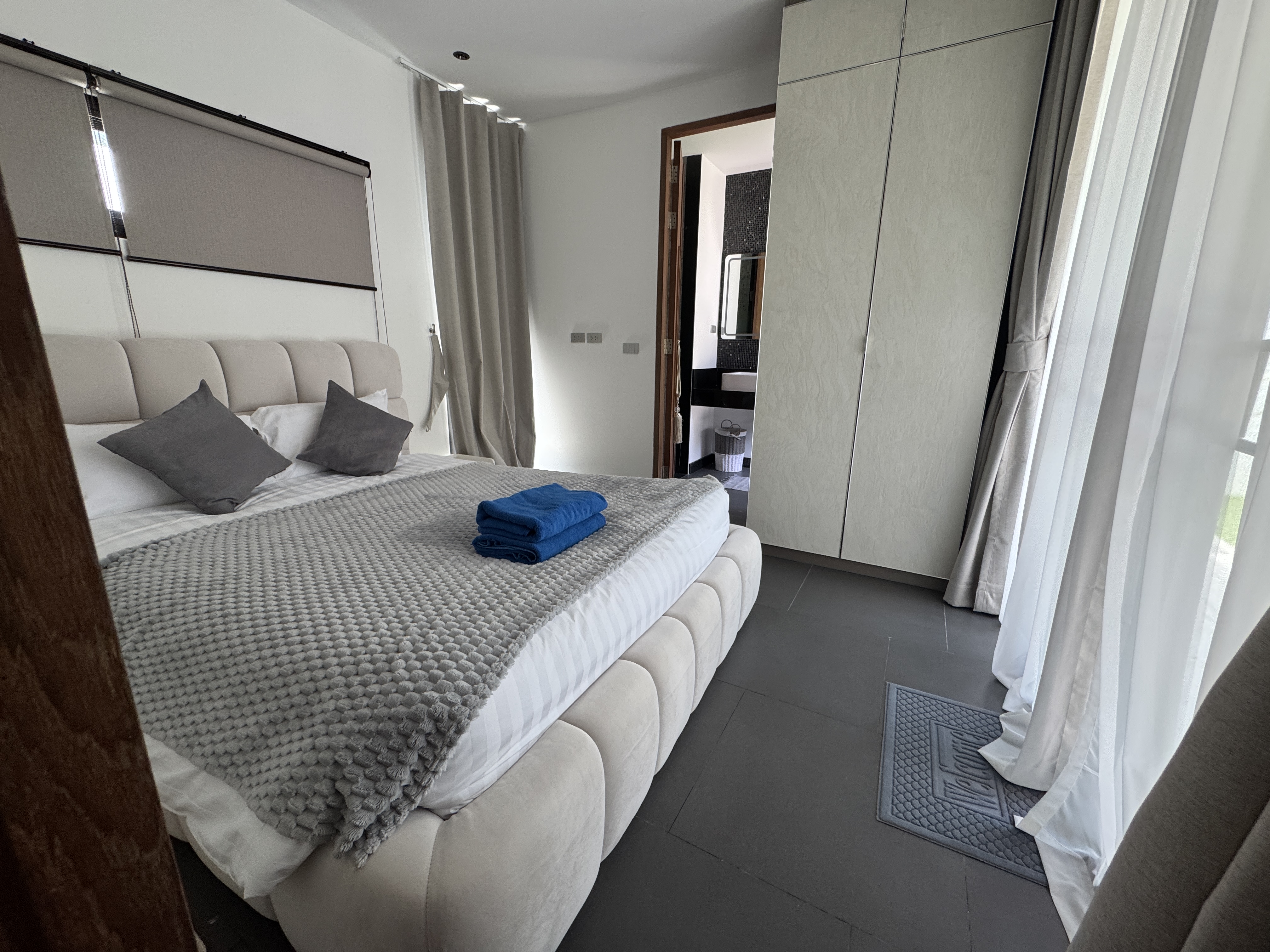 Property image - gallery 23