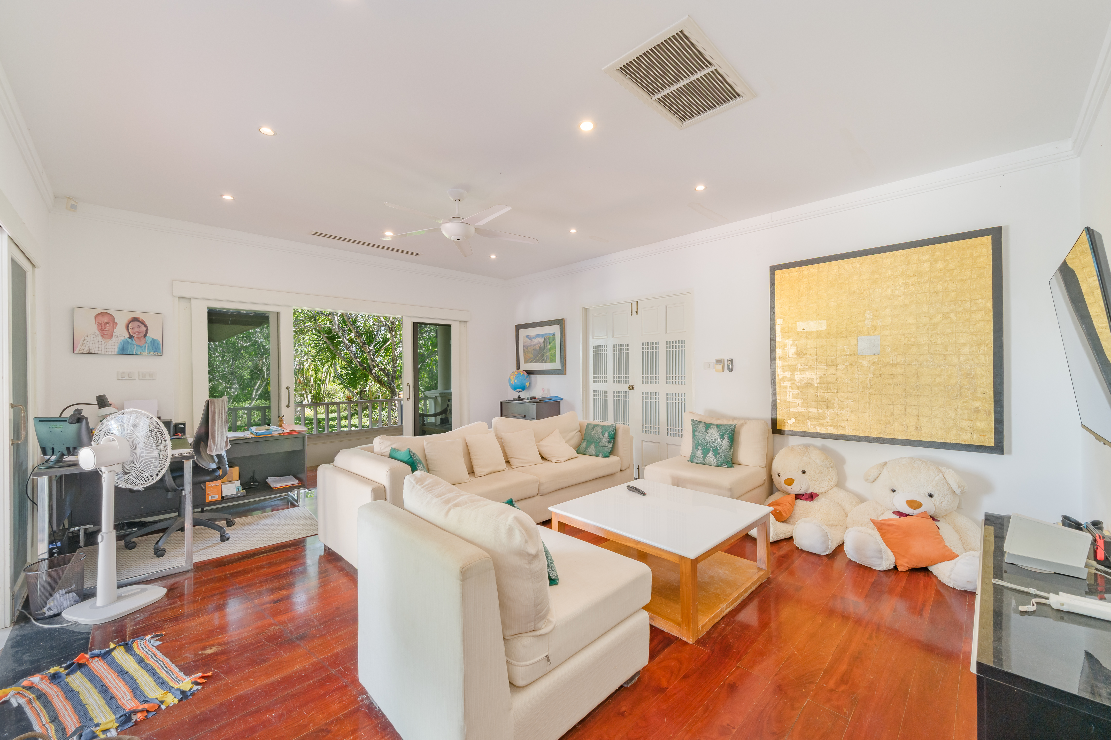 Property image - gallery 17