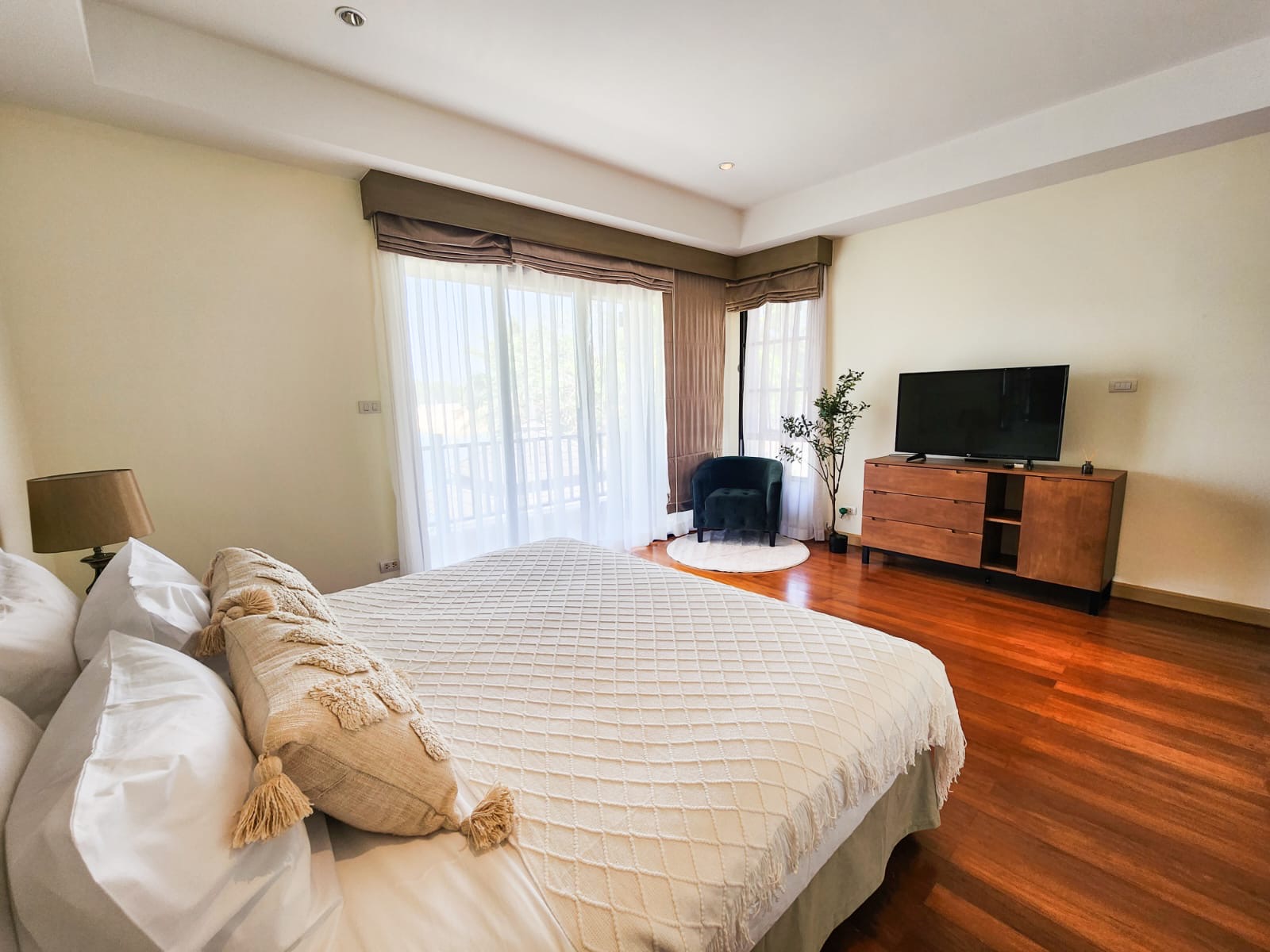 Property image - gallery 13