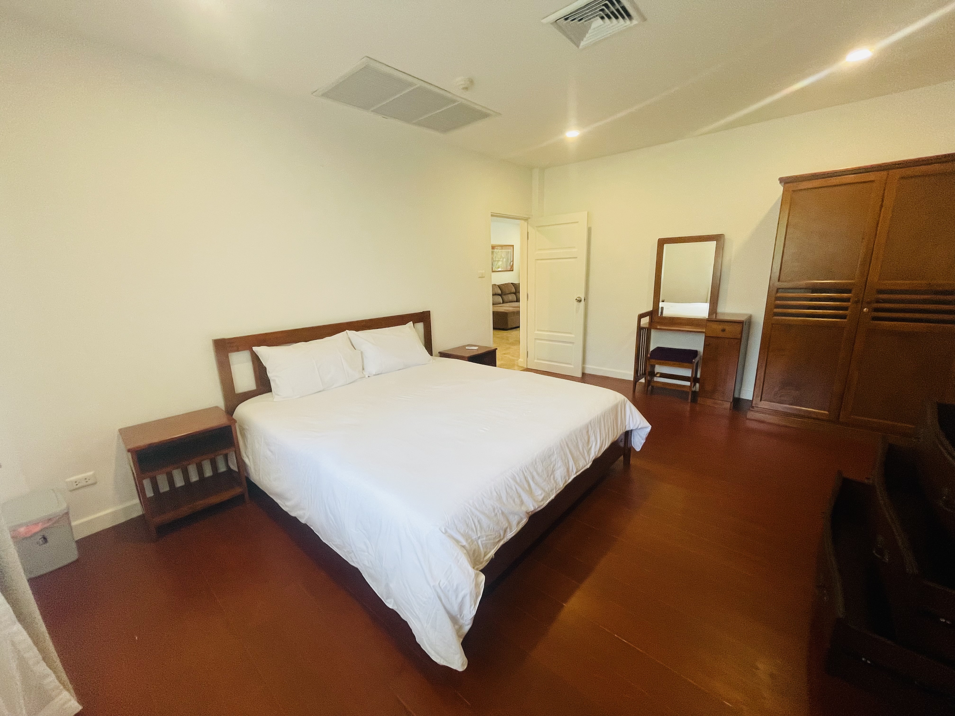 Property image - gallery 14