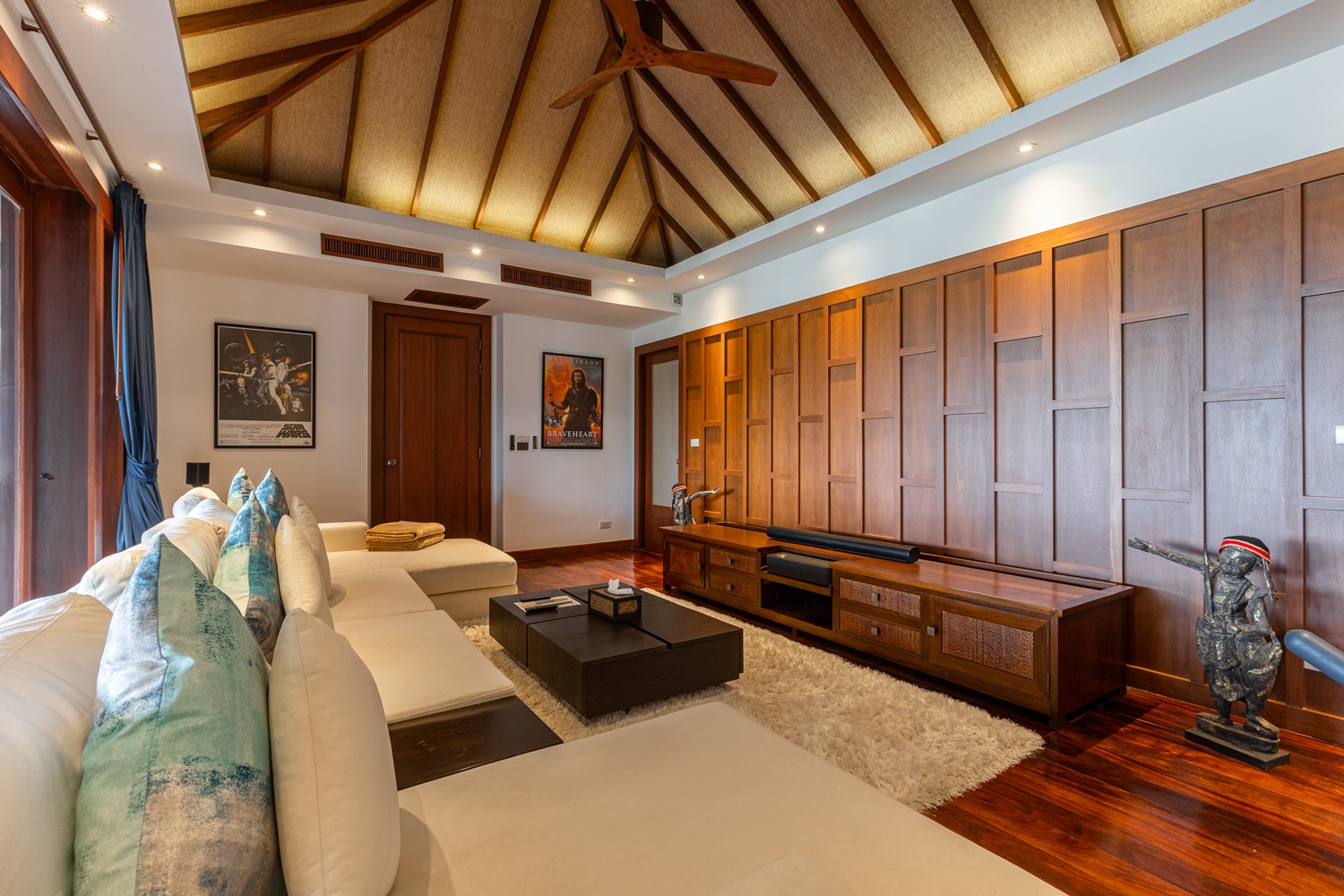 Property image - gallery 13