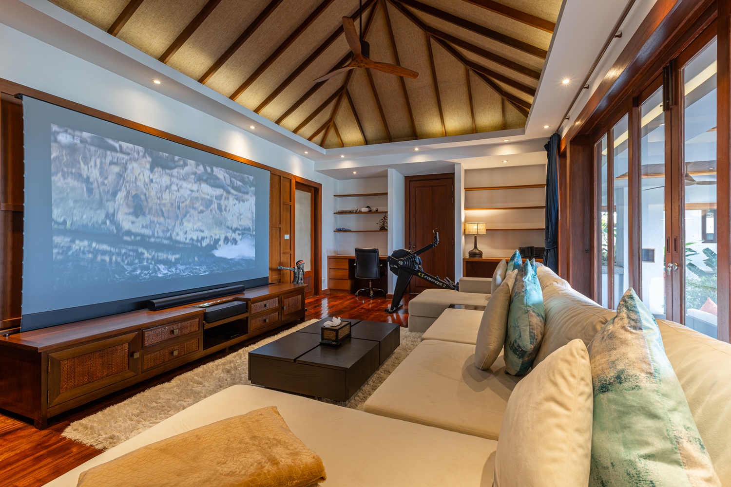 Property image - gallery 11