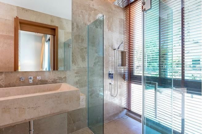 Property image - gallery 8