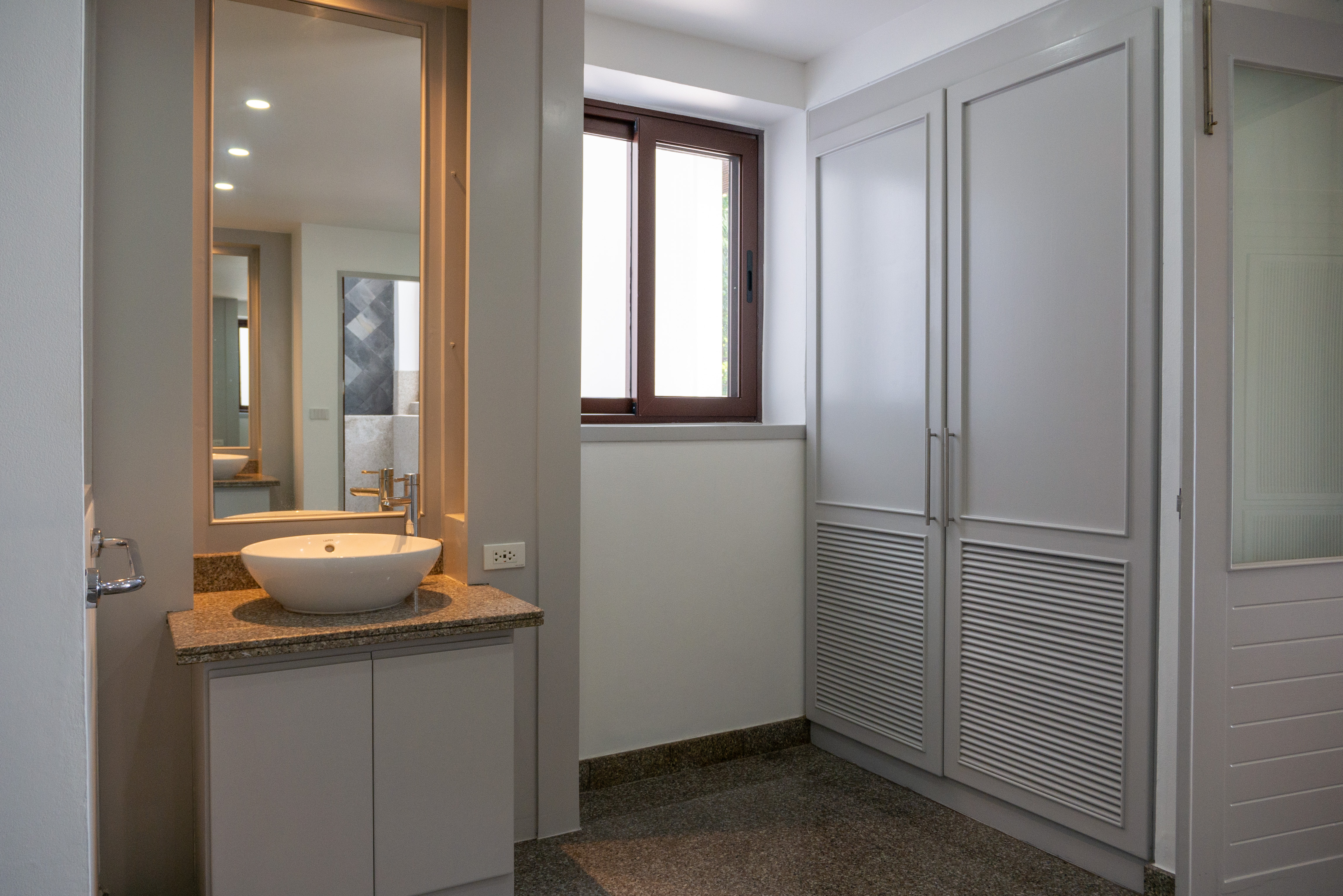 Property image - gallery 42