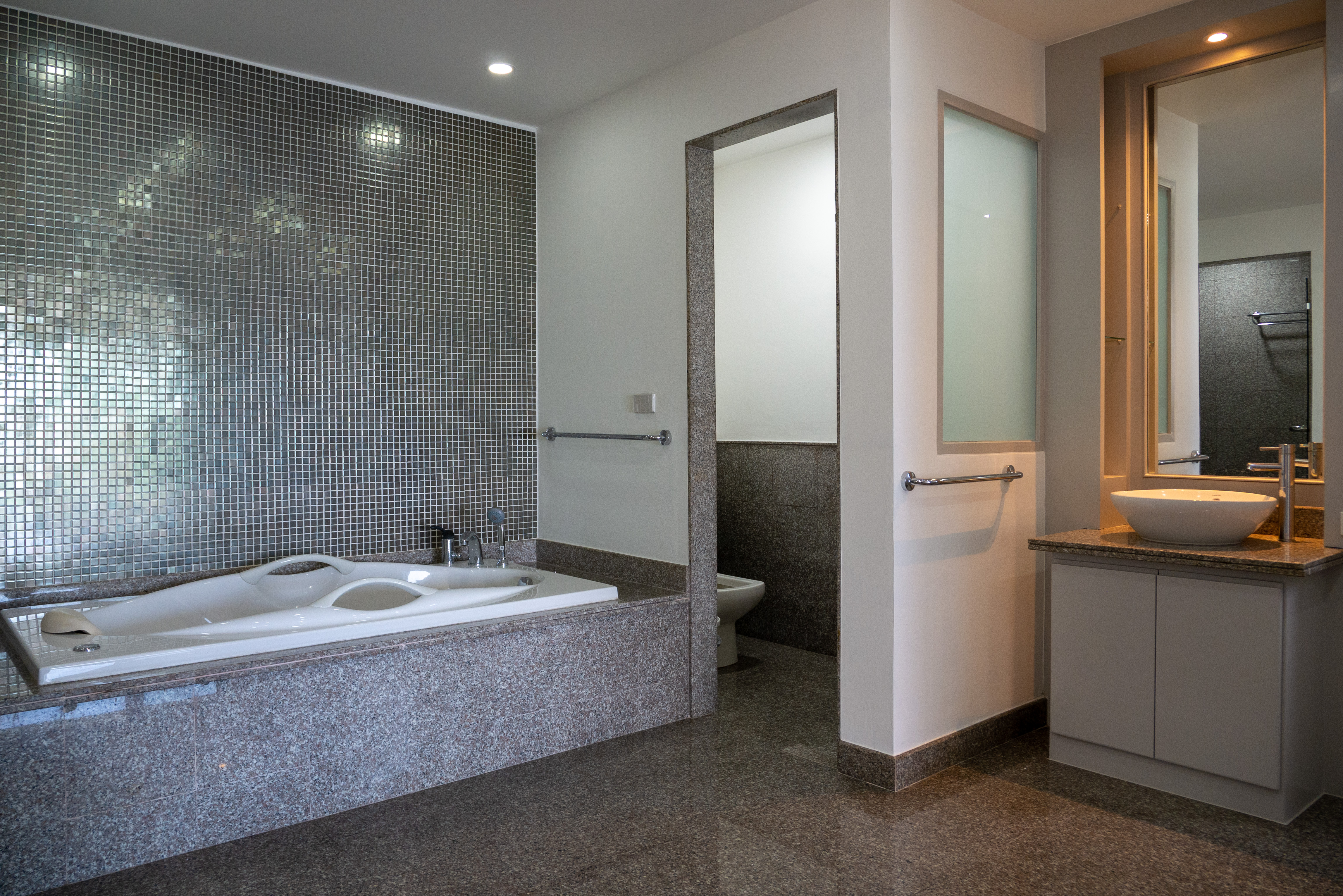 Property image - gallery 49