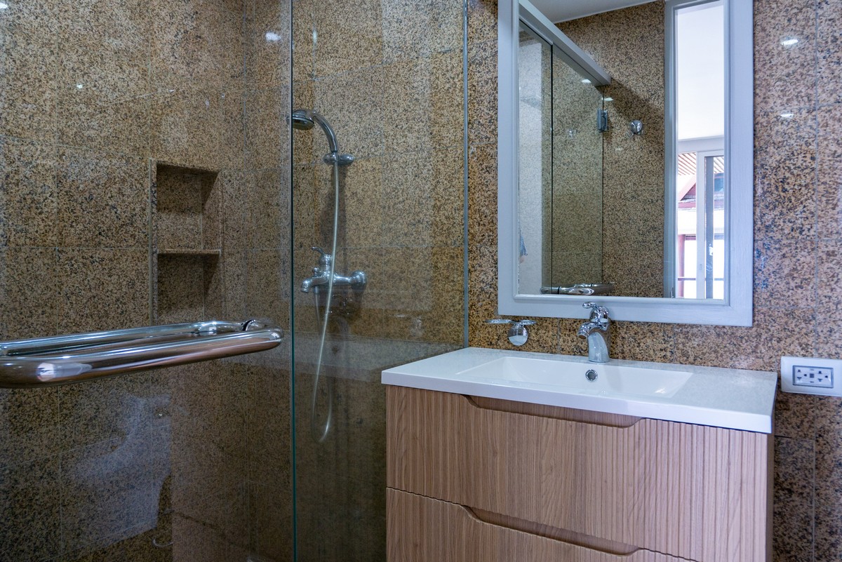 Property image - gallery 98