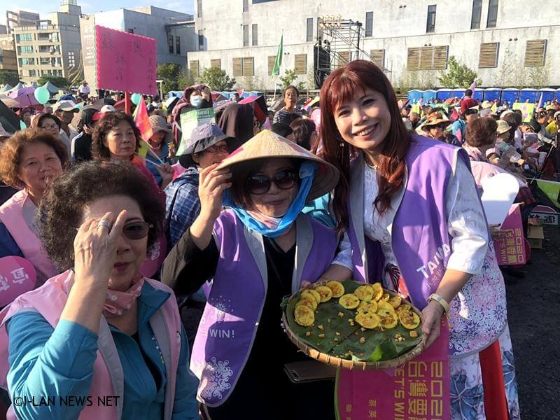蔡英文說台灣的主權在在台灣人民手上要牢牢守住!