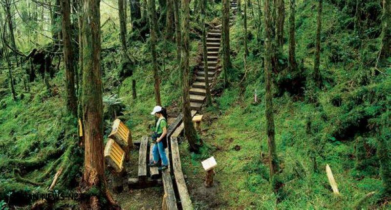 冬天的翠峰湖景色變化萬千宛如人間仙境