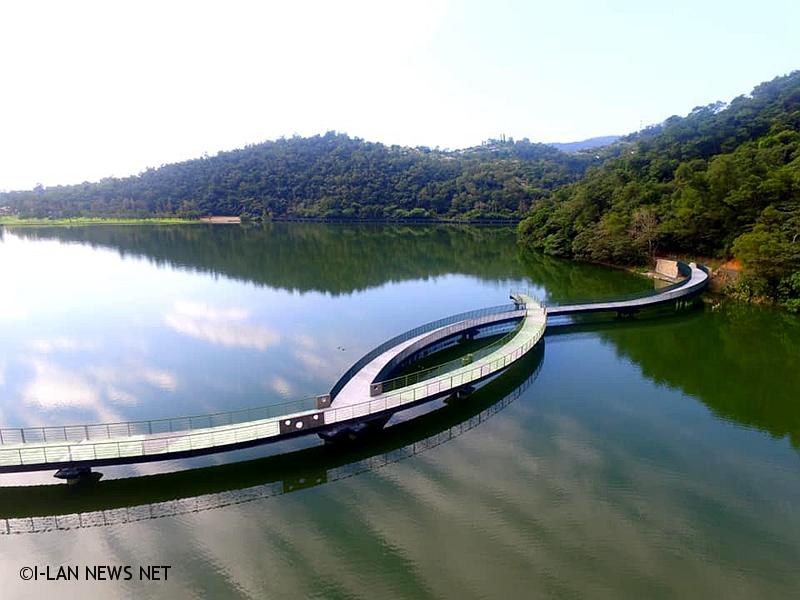 礁溪龍潭湖跨湖步道期待開放中!