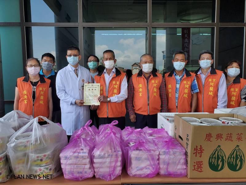盼用美饌感謝醫護人員對醫療防疫無畏的貢獻與付出,更希望讓台灣能早日脫離此次疫情。