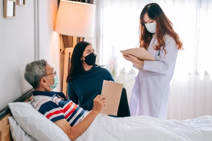 Kapan Membutuhkan Jasa Perawat Visit Homecare?