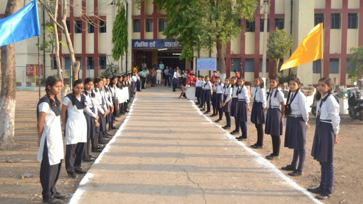 Students at a branch of JNV