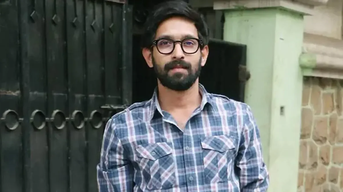 Vikrant Massey film 12th fail opens with Rs 1 Crore collection.