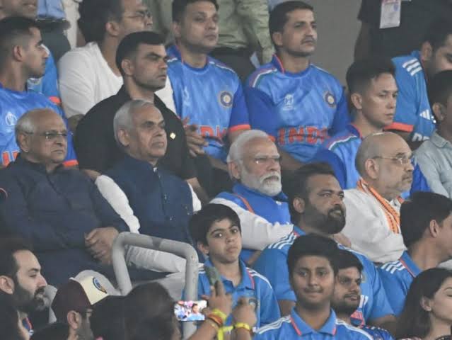 Photograph by NDTV Sports | PM and other leaders supporting the Cricket Team
