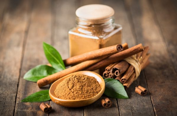 Cinnamon  water, a familiar spice in every Indian kitchen, isn't just about enhancing the flavour of your food. 