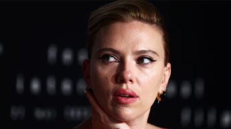 Scarlett Johansson, a popular Hollywood Actress has accused the CEO of the Sam Altman, of using an artificial intelligence voice, which resembles her voice very closely .