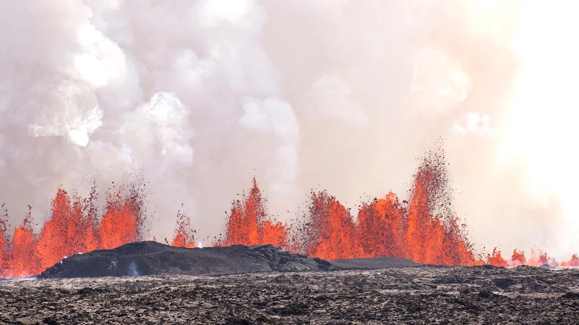 A volcano spews lava in Grindavík, Iceland, on May 29, 2024