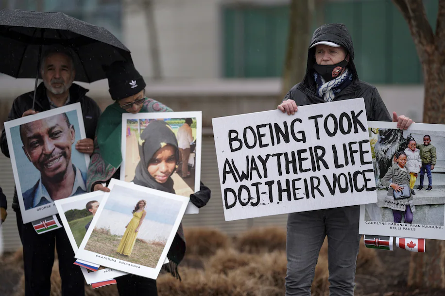 Protestors outside Boeing Headquarters in Virginia in 2023. (Image: The Washington Post)