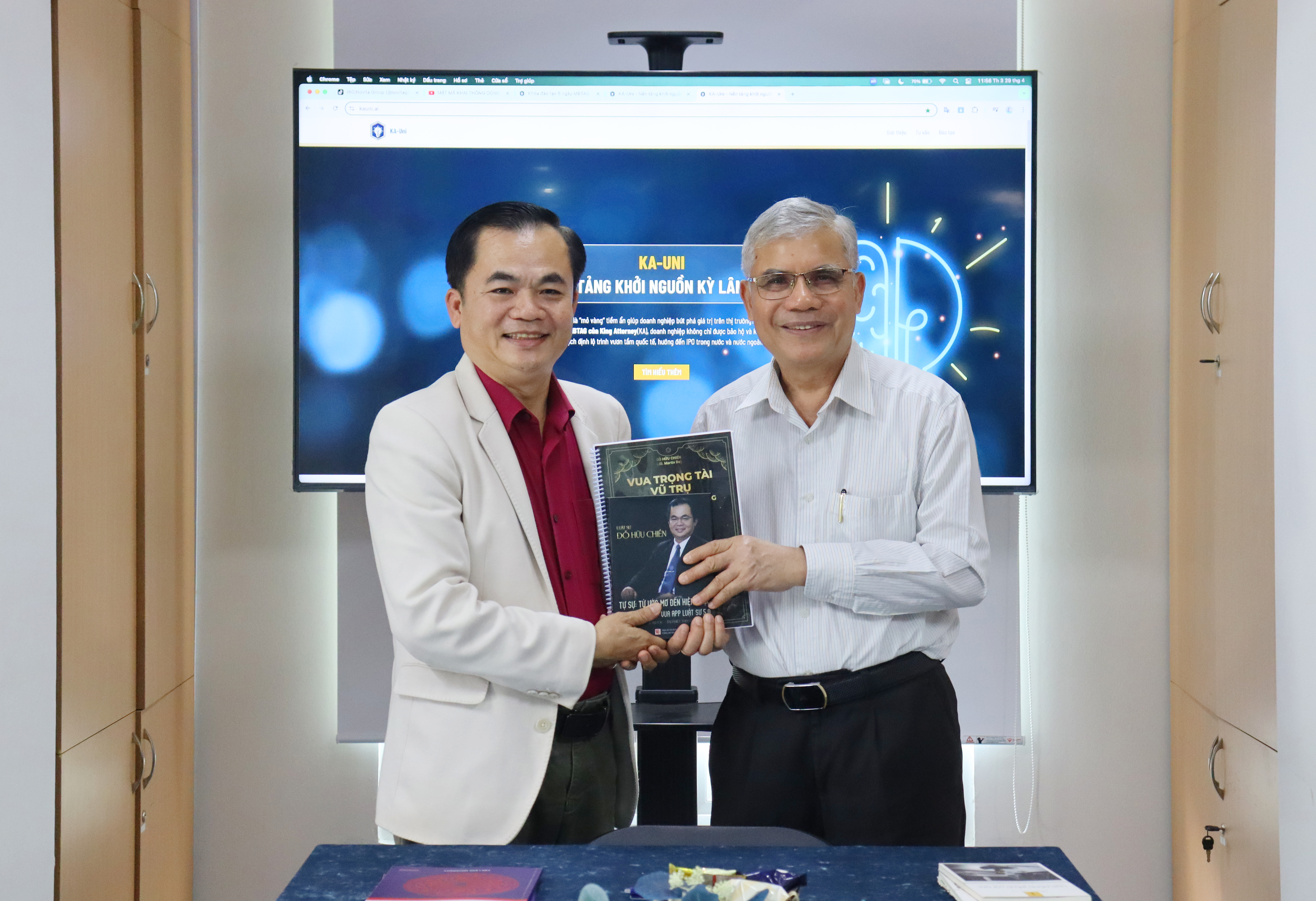 KA hân hạnh đón tiếp PGS.TS. Nguyễn Xuân Tế – Tổng Biên tập Tạp chí Khoa học Đại học Văn Lang