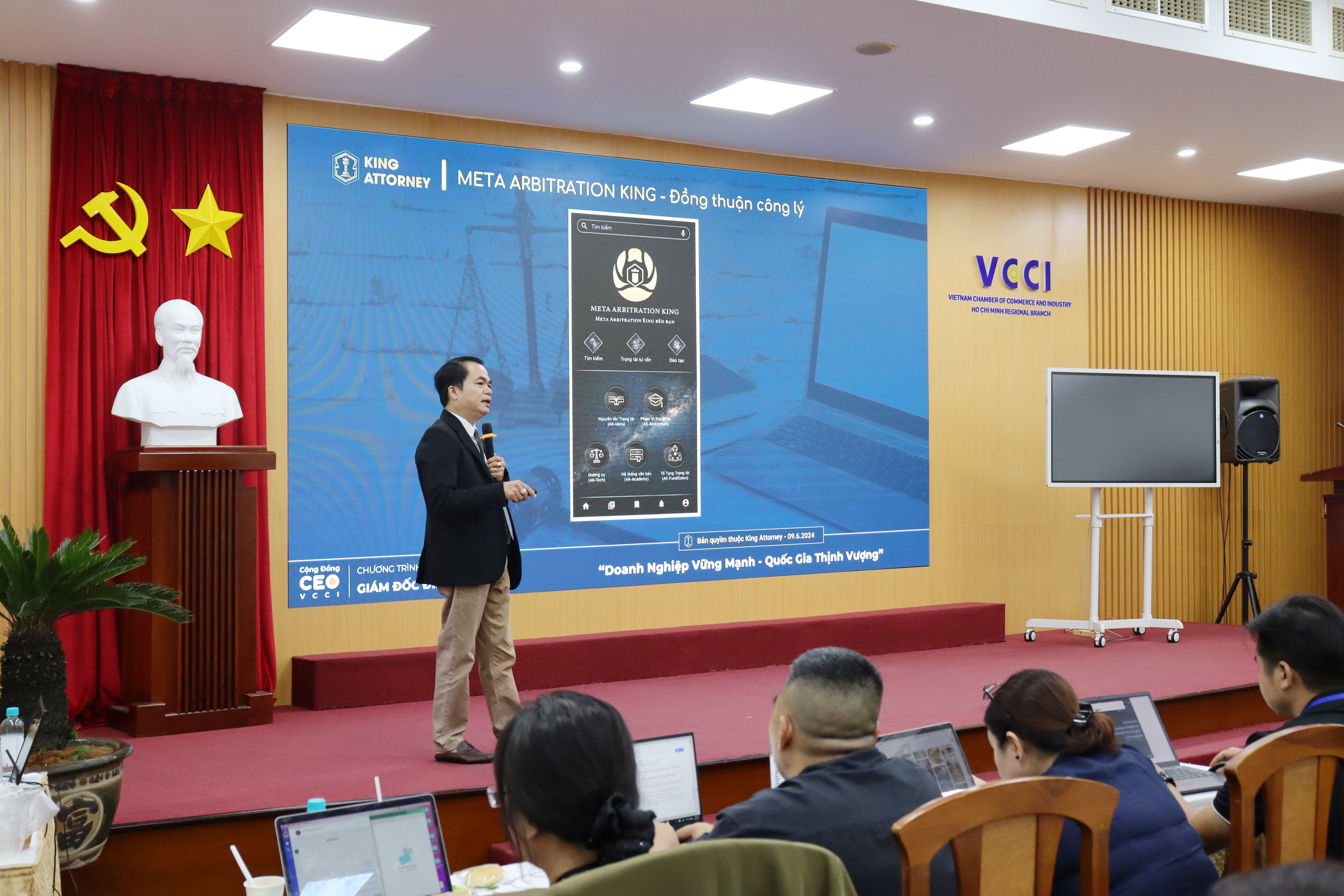 KING ATTORNEY – DẤU ẤN NỔI BẬT TẠI CHƯƠNG TRÌNH CEO 4.0 – 2025 DO VCCI TỔ CHỨC