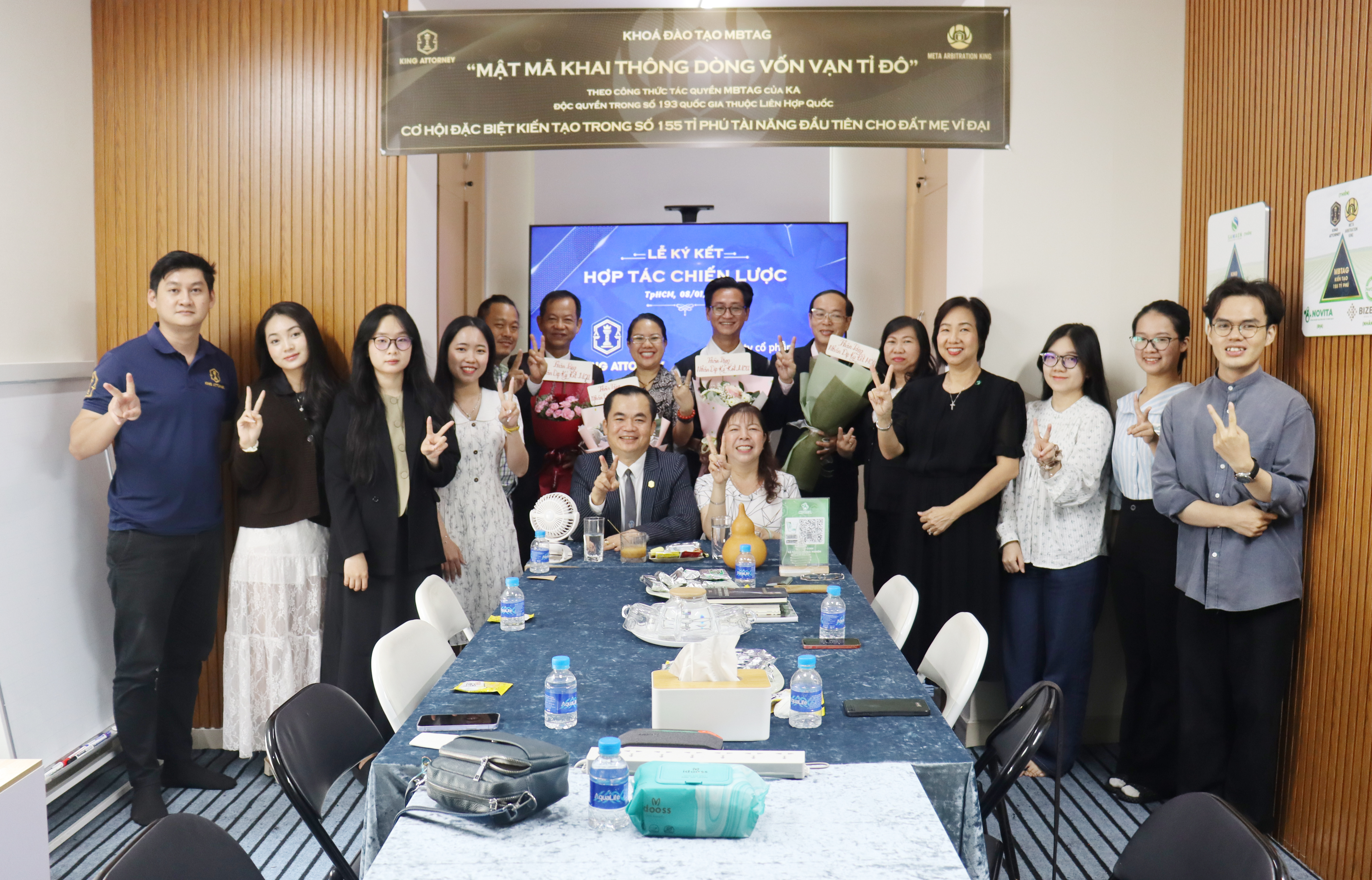 Lễ ký kết hợp tác giữa Công ty Cổ phần Meta King Attorney và các đối tác chiến lược