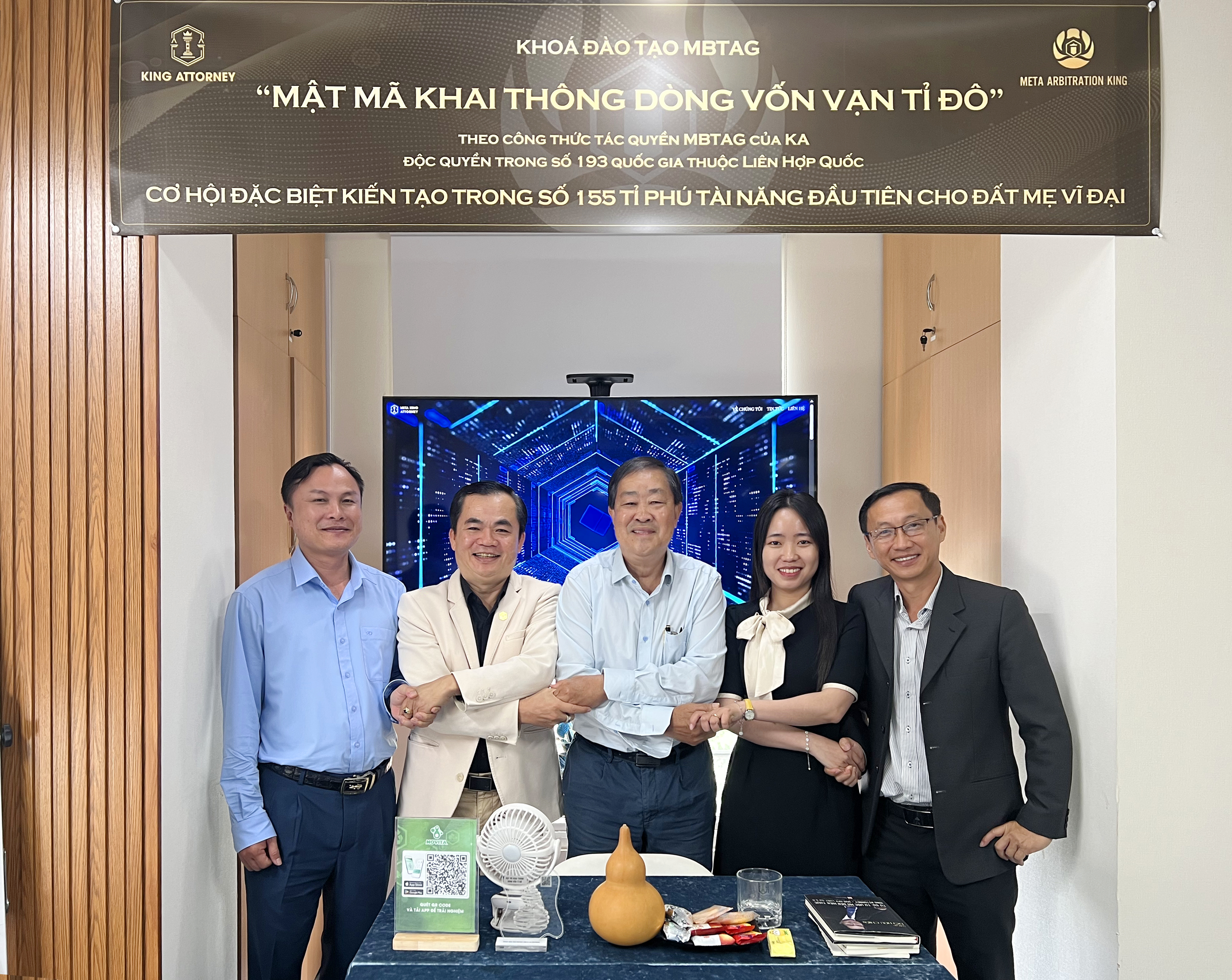 MỞ RỘNG TẦM VÓC "THIÊN" – META KING ATTORNEY HƯỚNG TỚI HỢP TÁC CHIẾN LƯỢC CÙNG GS. TS. HÀ THANH TOÀN, ĐỊNH HÌNH TƯƠNG LAI KINH TẾ TÁI SINH