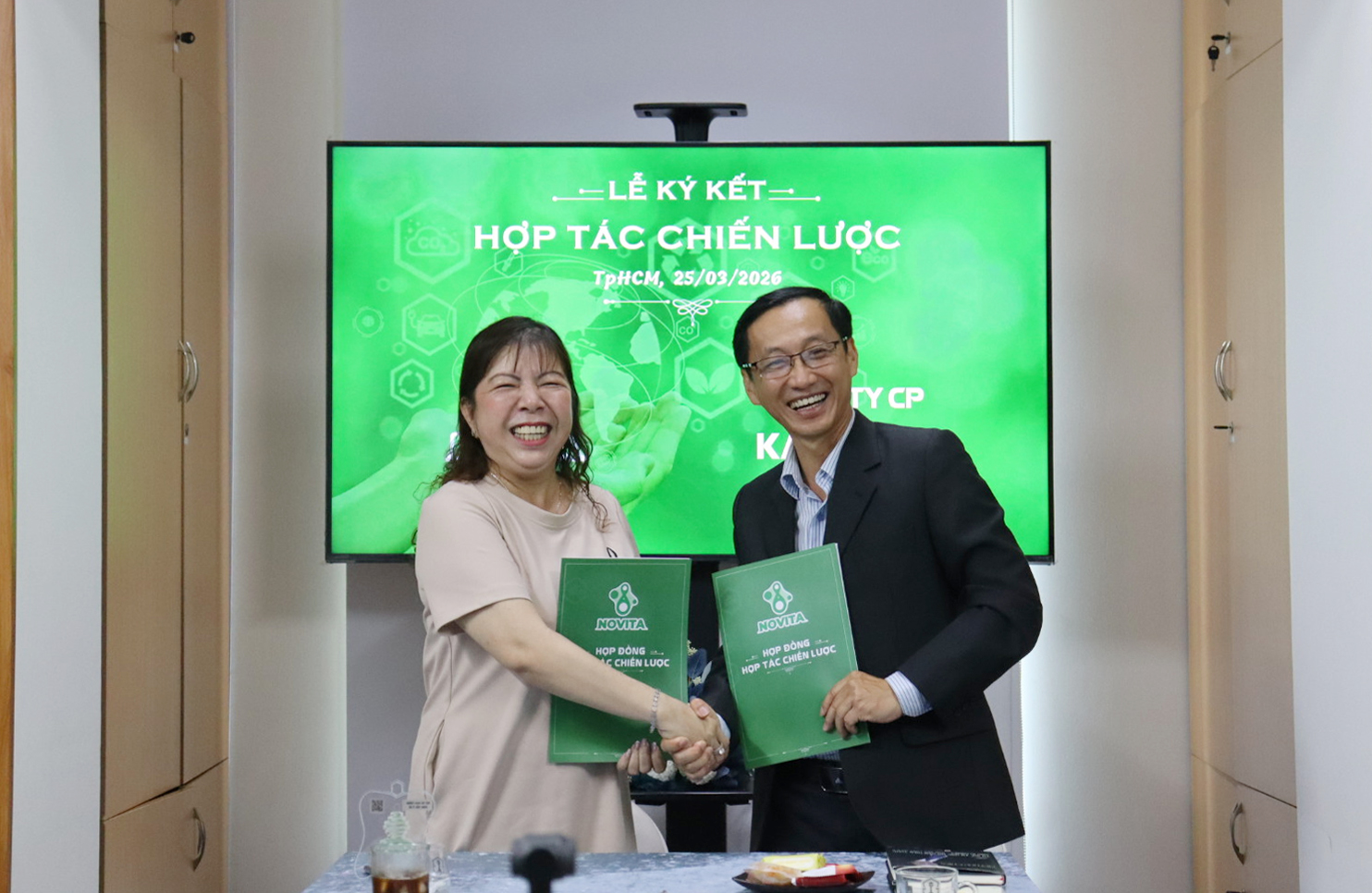 LỄ KÝ KẾT HỢP TÁC KINH DOANH TRỊ GIÁ 25 TRIỆU US$ GIỮA HỆ SINH THÁI MKA-MAK-NVT VÀ KANAI INC, ĐẨY MẠNH TRIỂN KHAI ĐỀ ÁN KINH TẾ TÁI SINH QUỐC GIA