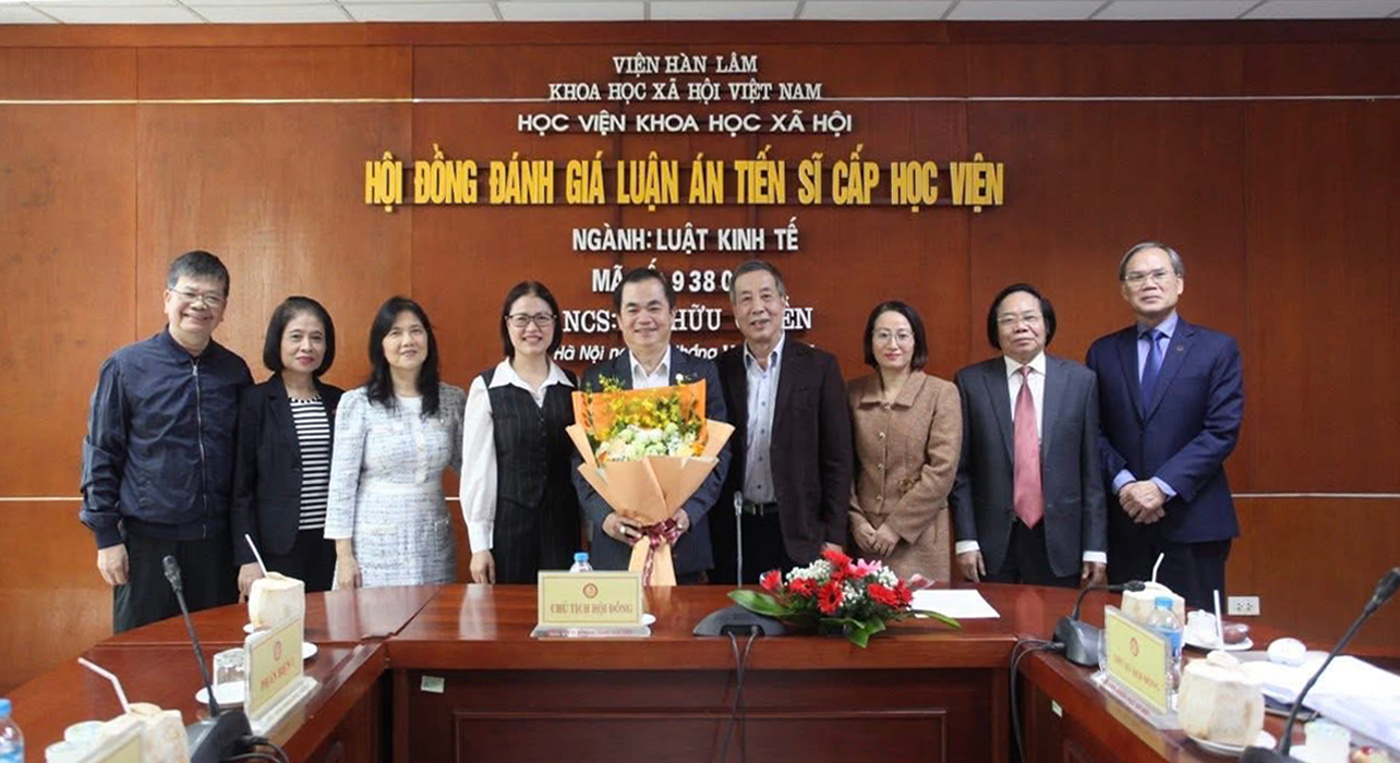 ÔNG JD. MARTIN DO (ĐỖ HỮU CHIẾN) CHINH PHỤC BẰNG TIẾN SĨ THỨ HAI TẠI VIỆT NAM – MỘT CỘT MỐC MỚI TRONG HÀNH TRÌNH “CHUNG SỨC CHO ĐẤT MẸ VĨ ĐẠI”